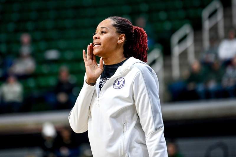 Former Phoenix Mercury star Tangela Smith and Amiee Book join coaching staff
