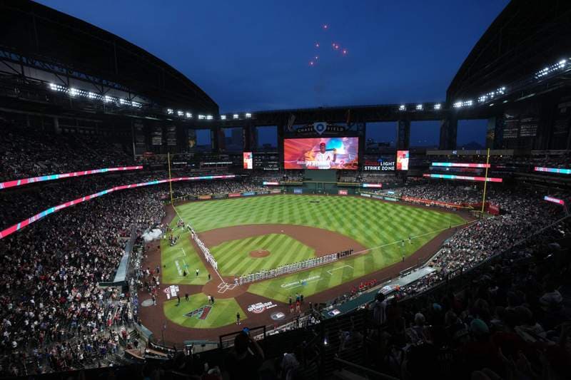 Diamondbacks fan injured after fall over railing at Chase Field on Wednesday