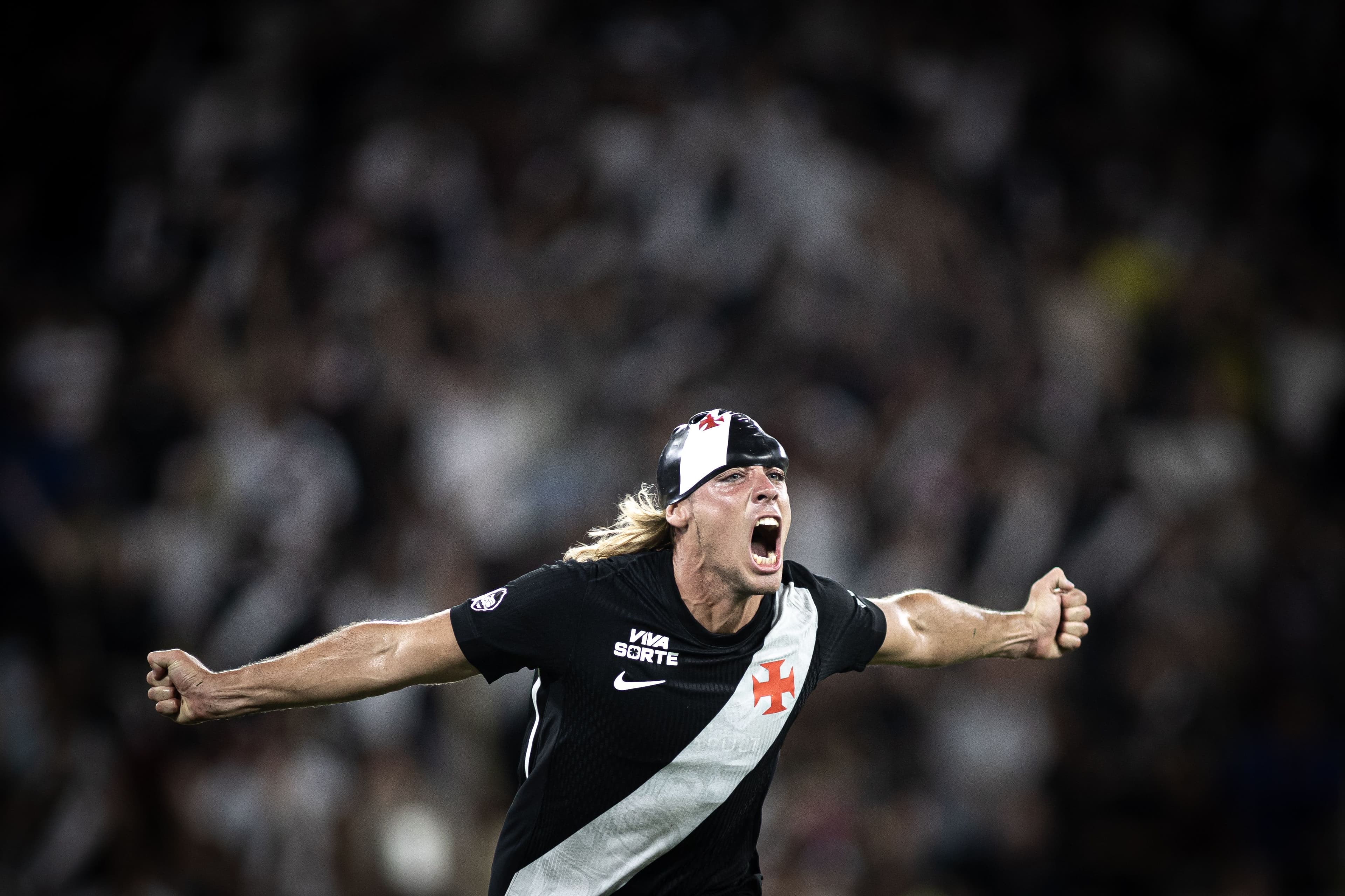 Vasco stun Fluminense 3-2 with historic comeback at the Maracanã