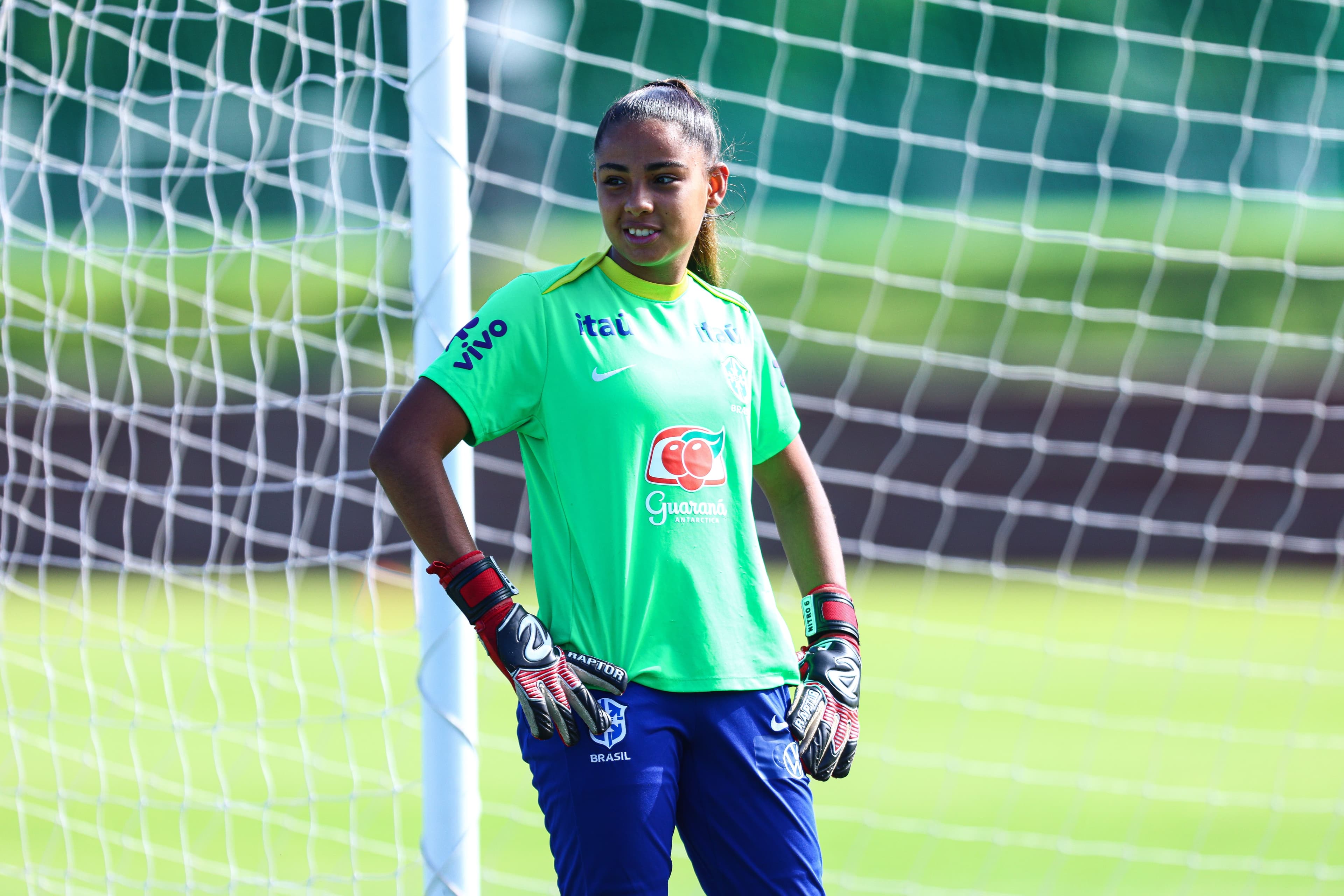 Nathy on becoming a keeper, Brazil's unity key at South American