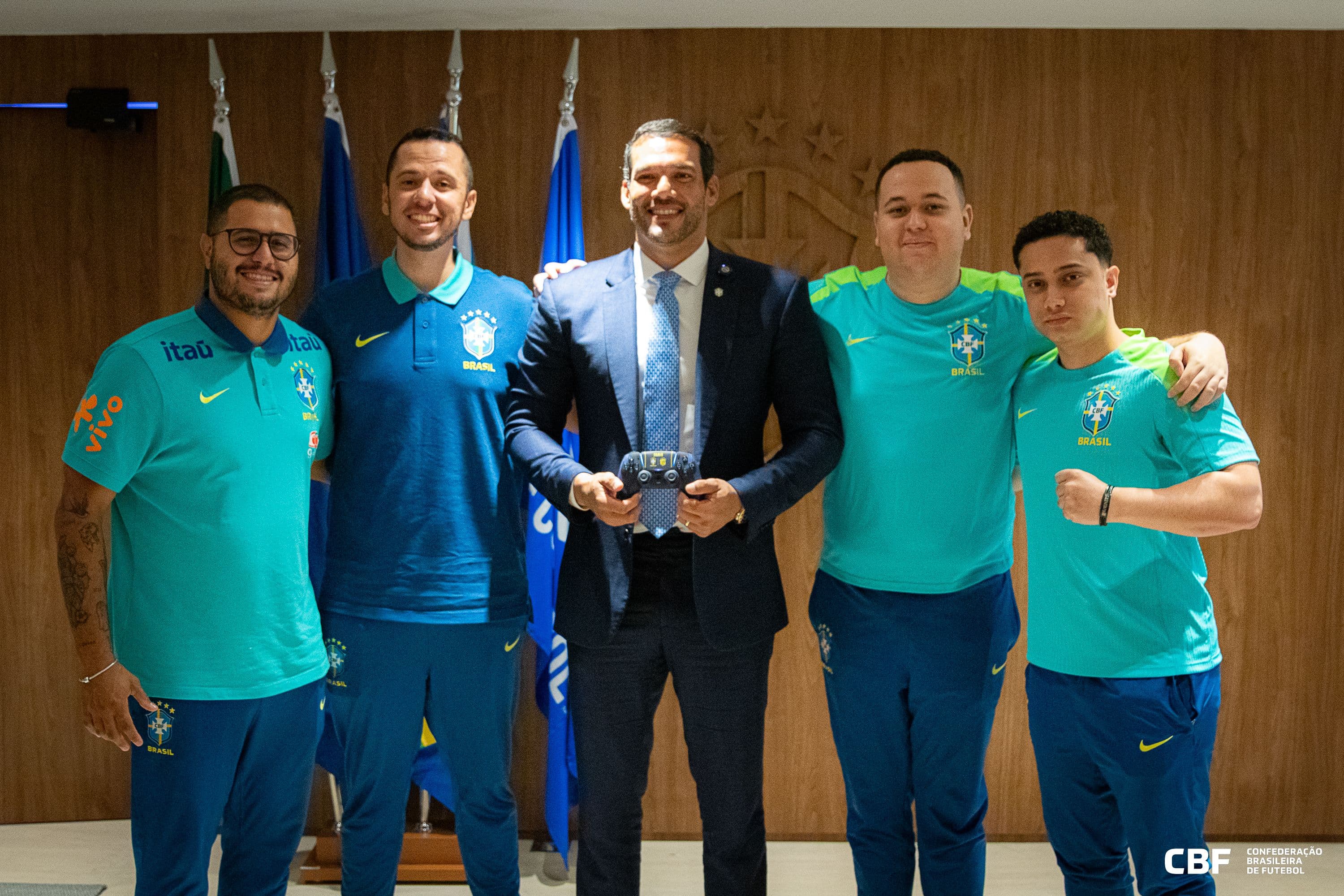 Brazil's eSeleção gives Samir Xaud custom pad before FIFAe qualifiers
