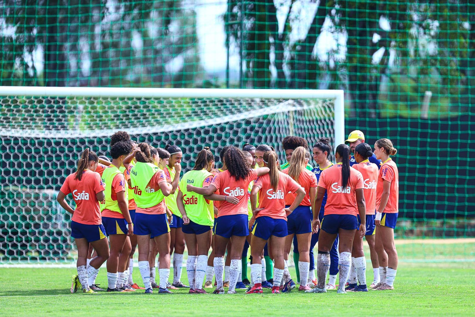 CBF holds first meeting with Brazilian youth development group