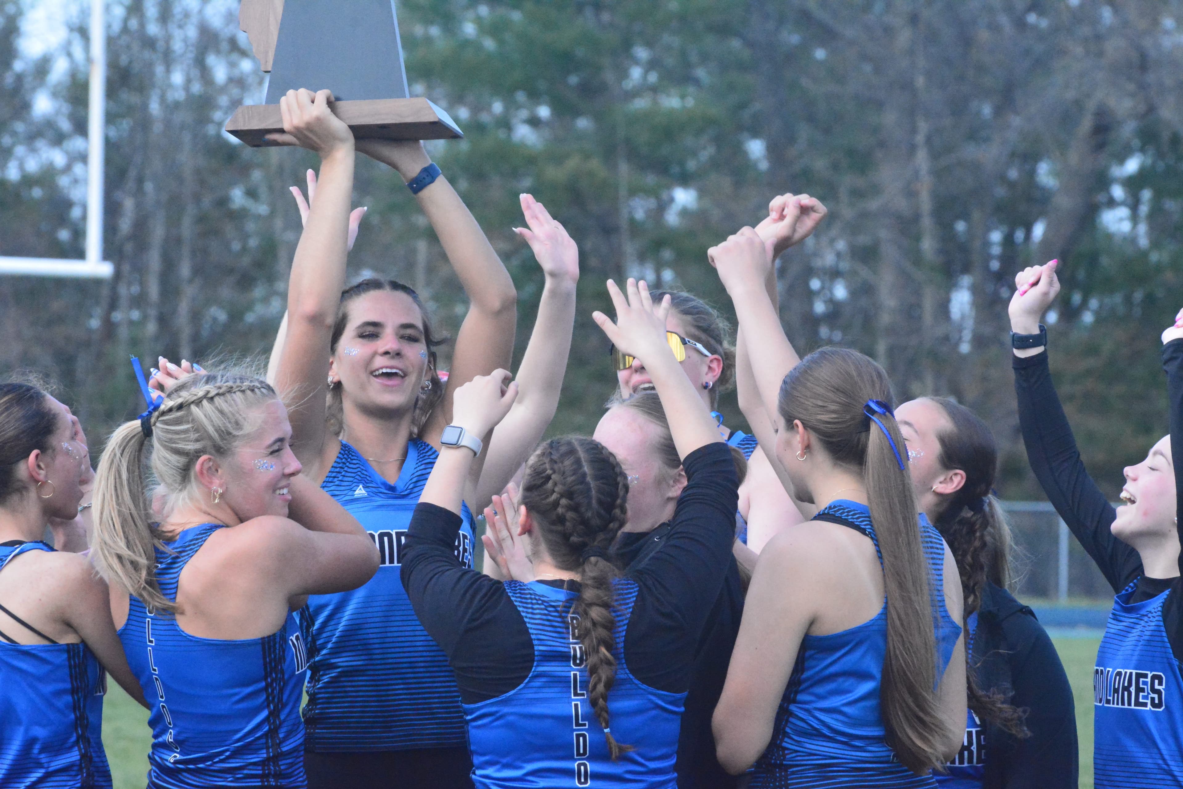 I-L girls win regional title; several area athletes qualify for state