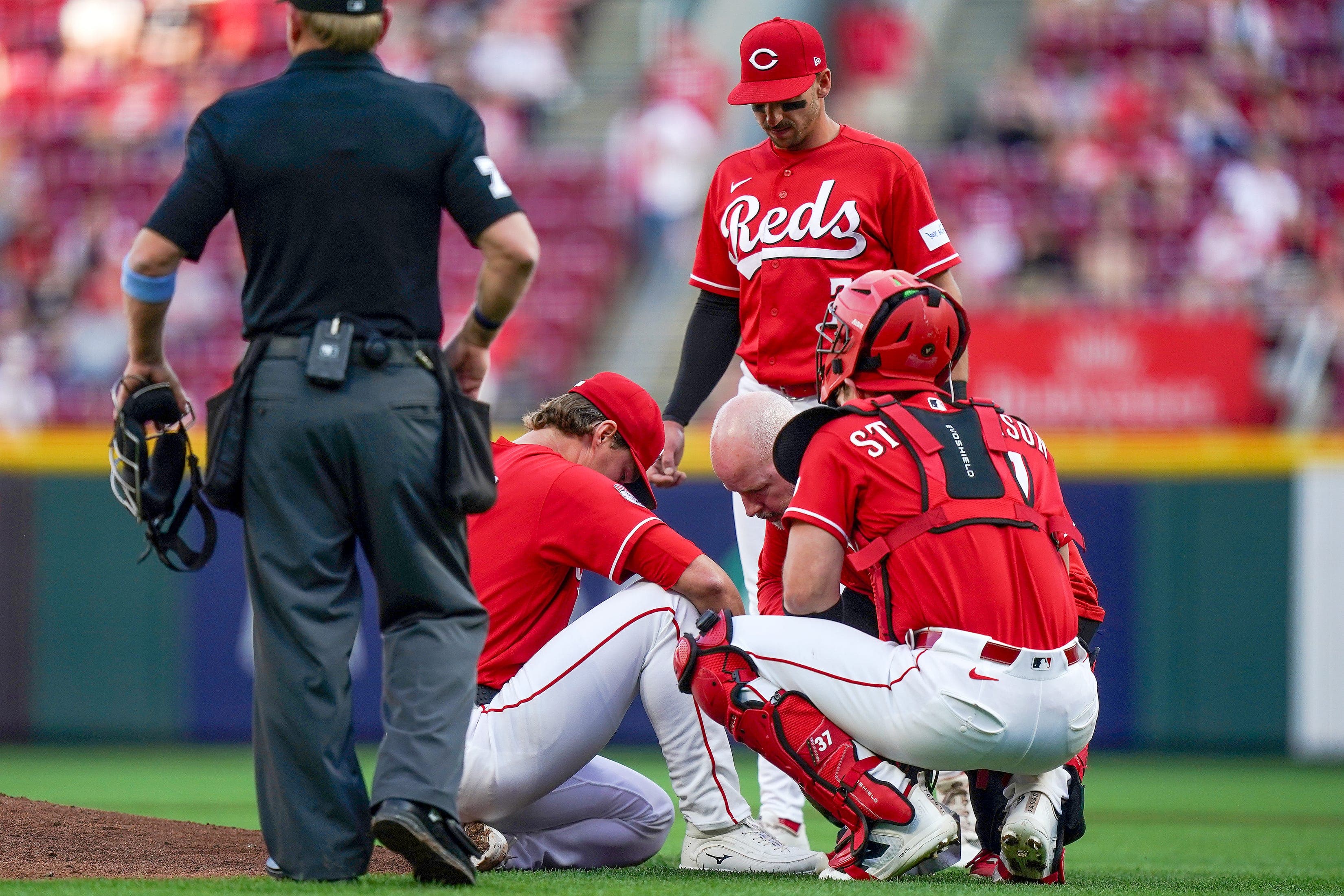 Reds' Brady Singer survives injury scare, expects to make next start