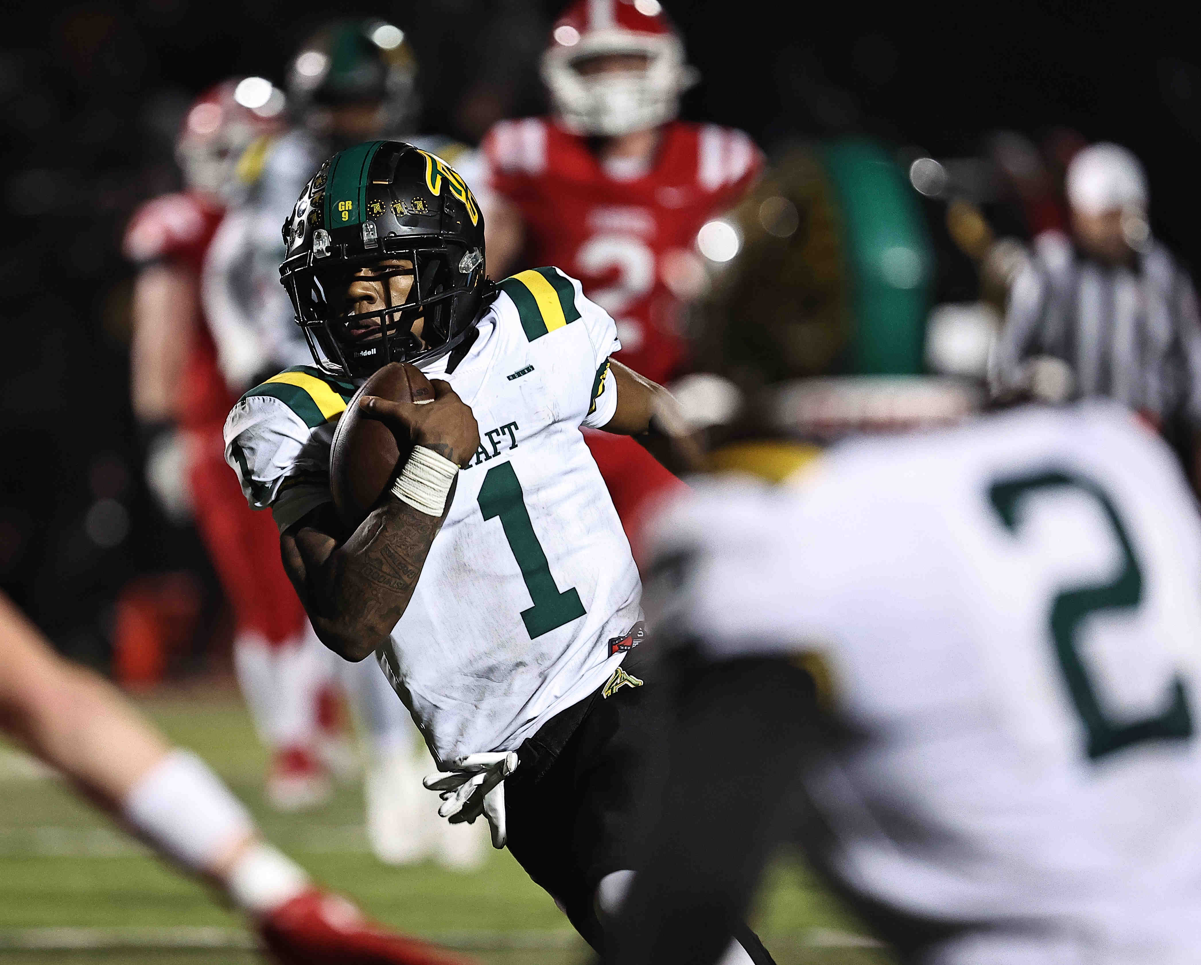 Four-star football recruit Monsanna Torbert decommits from Indiana