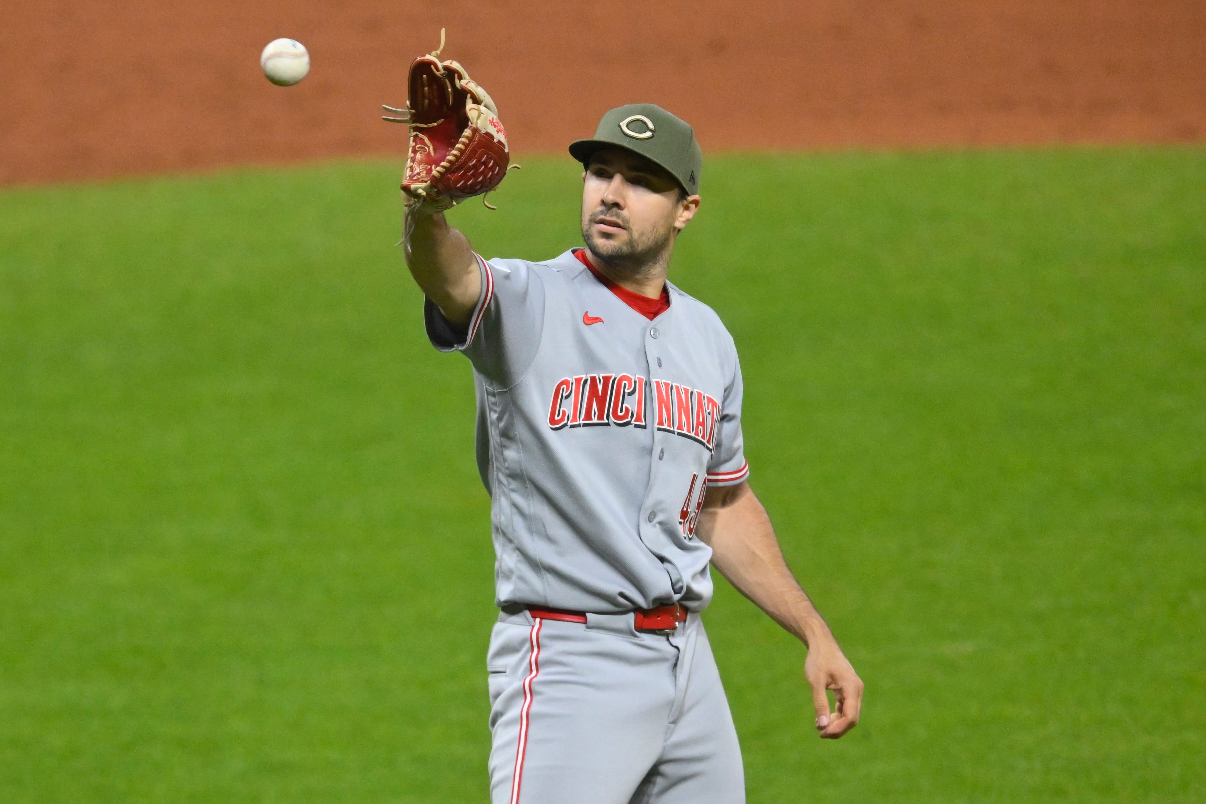 Dead pen walking? Bullpen will bury Reds playoff hopes if this keeps up