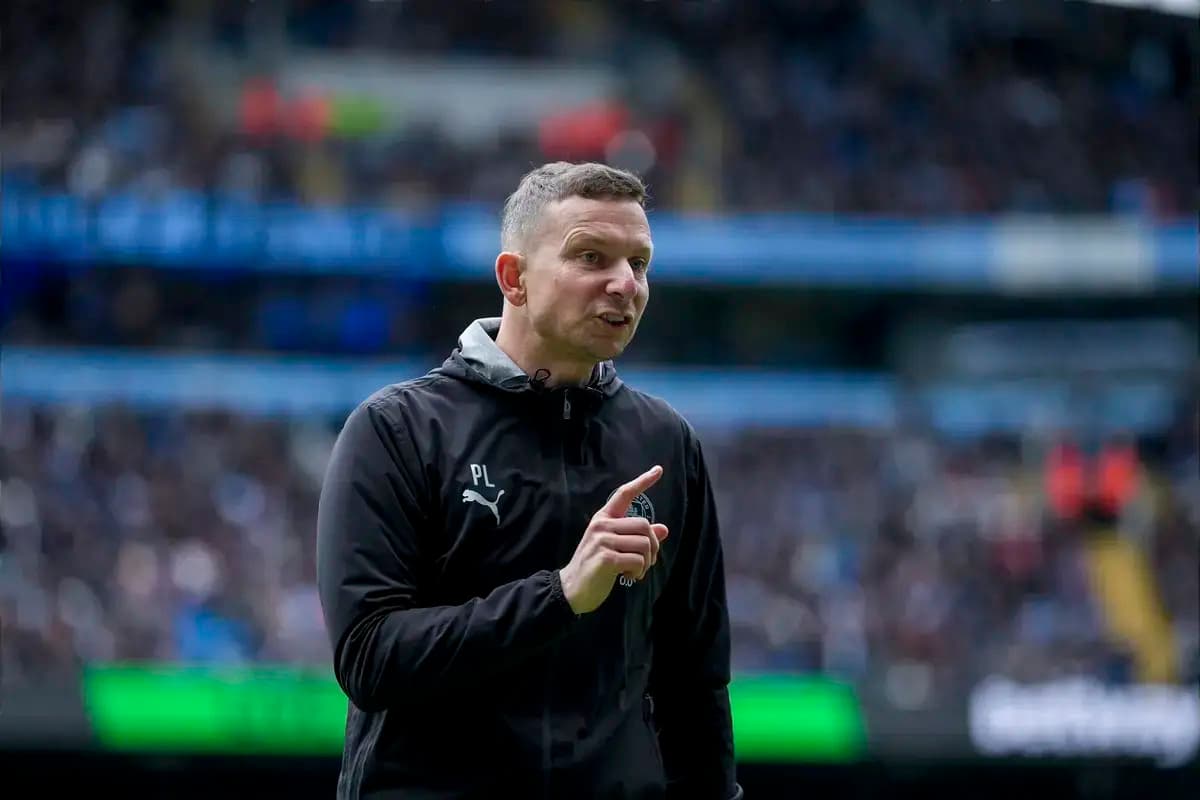 “It’s just pure desire” – Pep Lijnders targeting domestic treble as Arsenal crumble under pressure