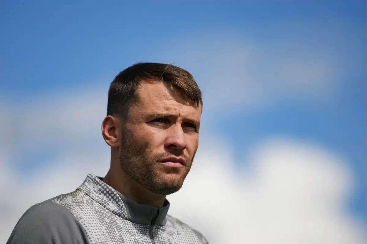 Marcus Bettinelli extends Manchester City contract to 2027