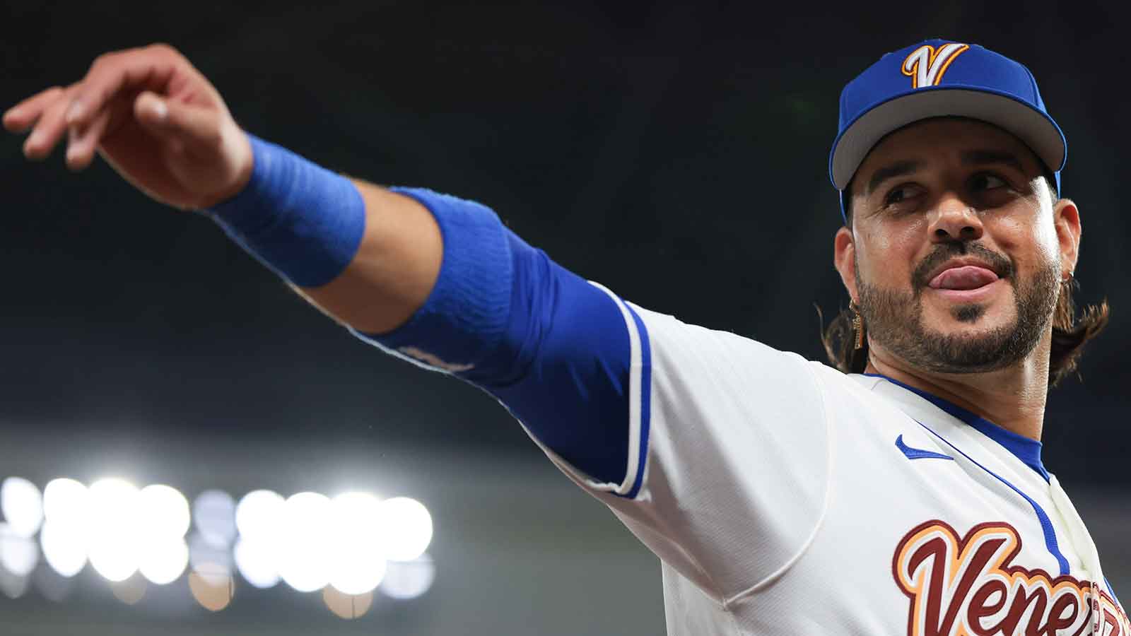 Suárez Takes Italian Grand Prix Crown, Sweeping the Field in F1 Showdown!