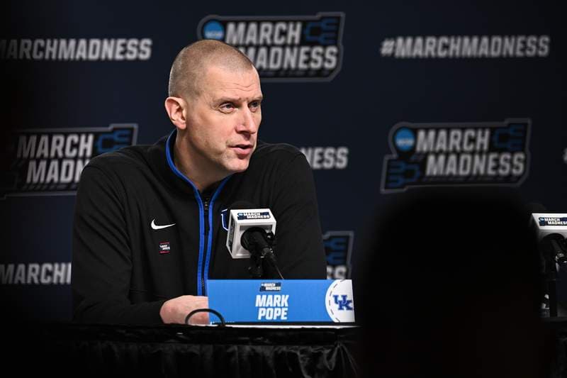 Mark Pope Faces Scheduling Challenge as Analyst Highlights Kentucky’s All or Nothing Plan