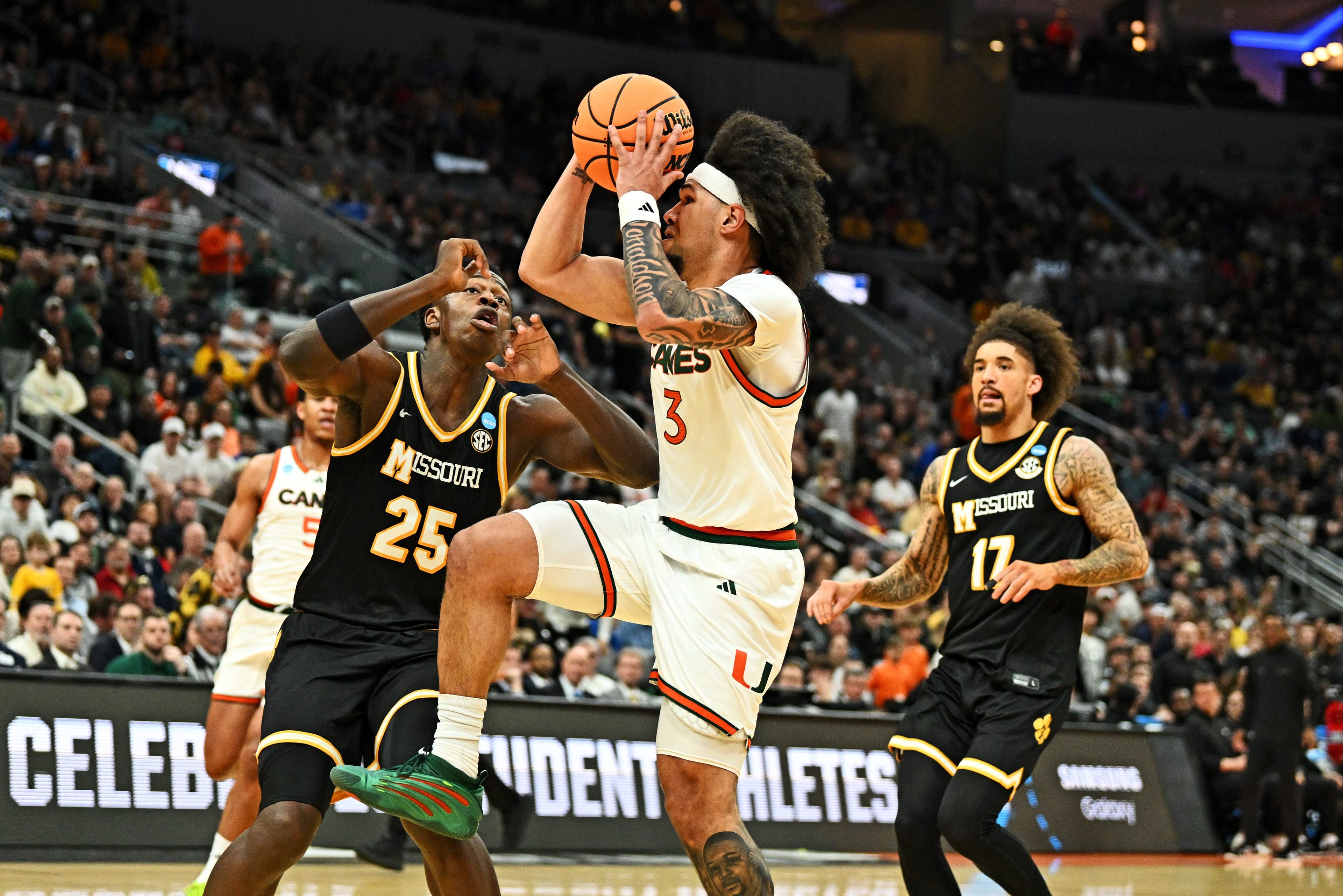 Which Missouri basketball seniors played final game in Miami loss?