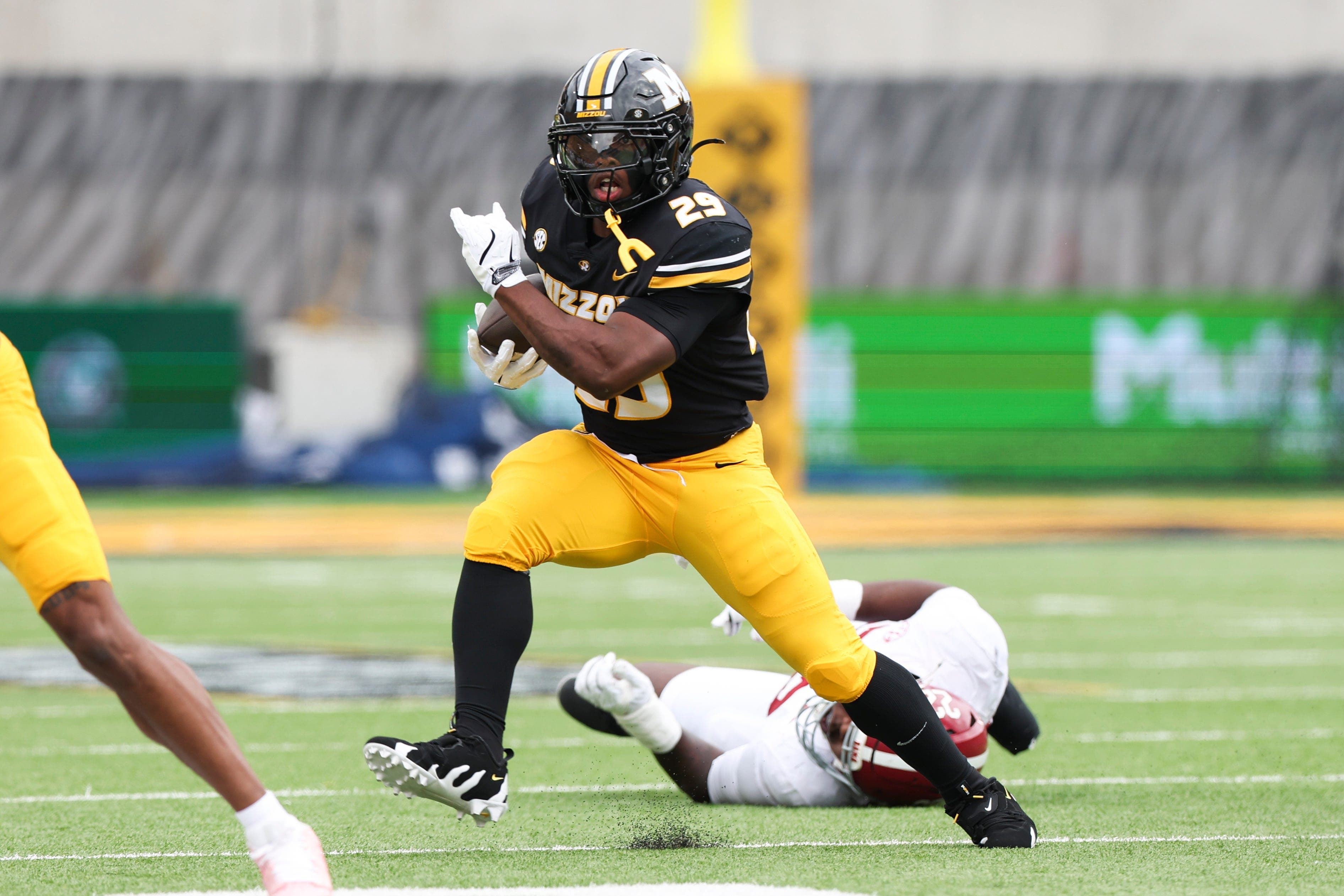 Post-spring Missouri football 2026 offensive depth chart projection