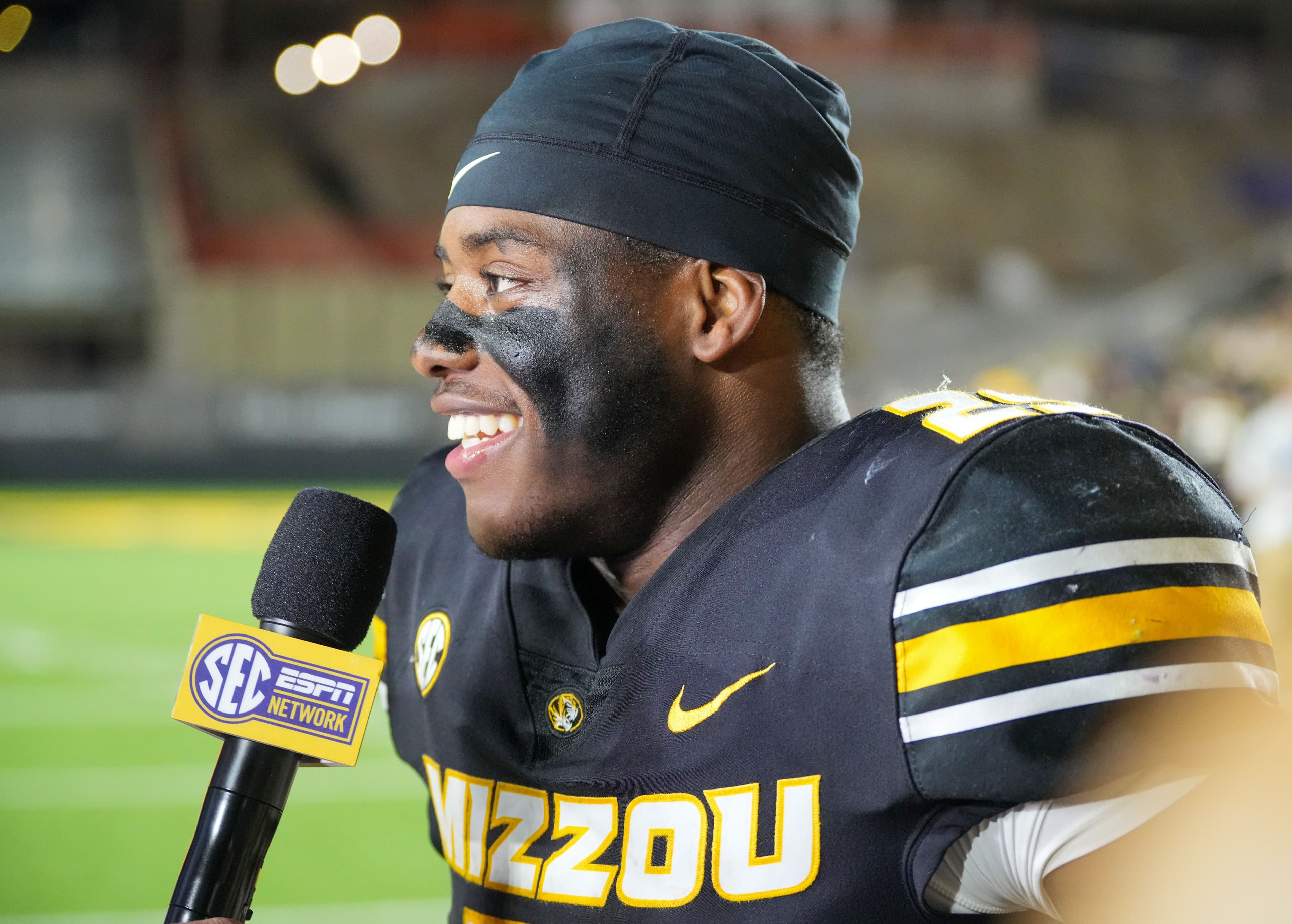 Missouri RB Ahmad Hardy leaving hospital, returning to Columbia to rehab after shooting