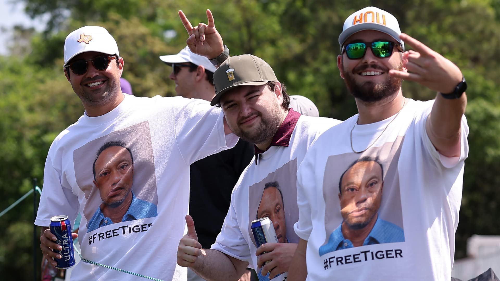 Tiger Woods Fans Show Support for Embattled Golfer by Wearing ‘#Freetiger’ T-Shirts at Houston Open