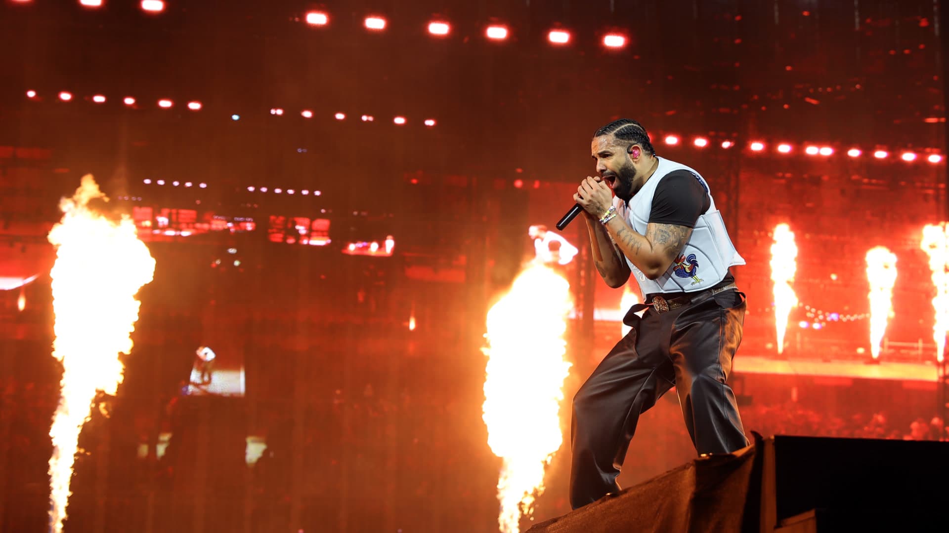 Cavaliers Poke Fun at Drake's 'Iceman' After Beating Raptors: 'Defrosted'