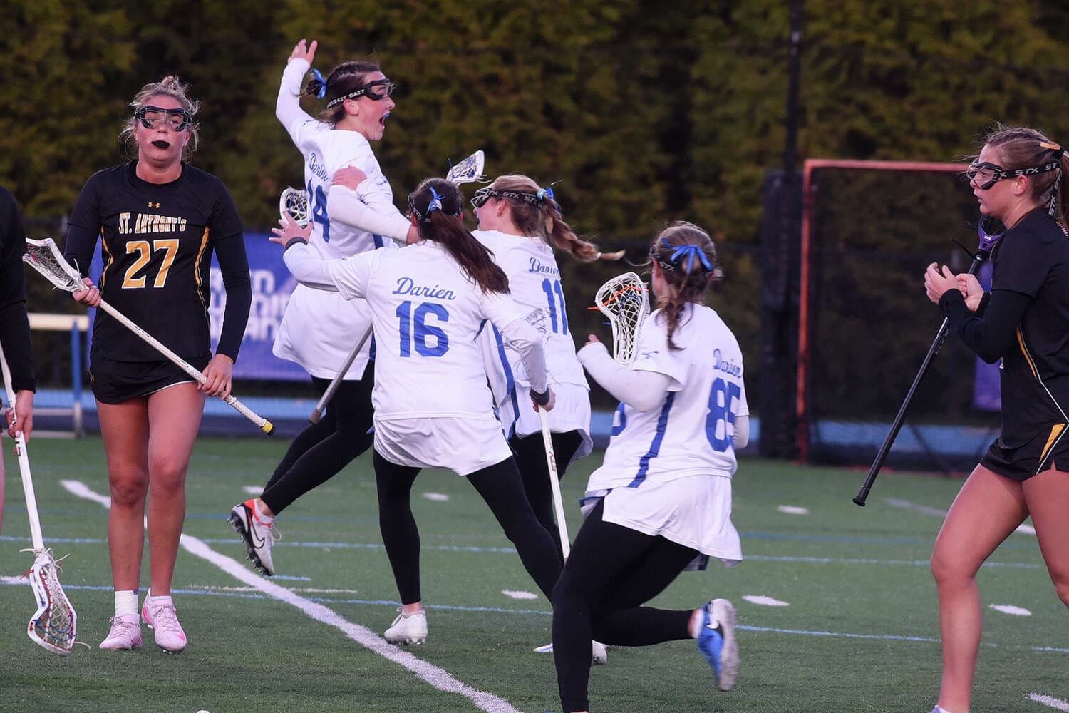 Darien girls lacrosse knocks off national No. 1 St. Anthony's (N.Y) behind Chandler's overtime goal
