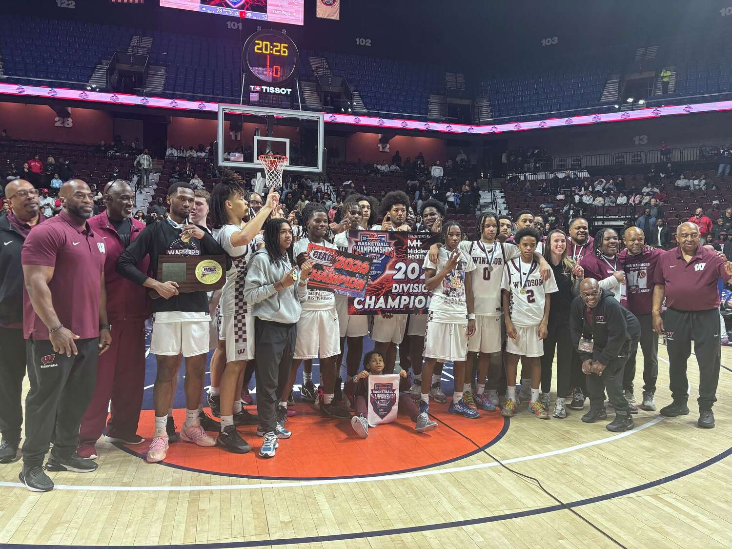 Windsor boys basketball claims CIAC Division II title over back-to-back state champion Bunnell