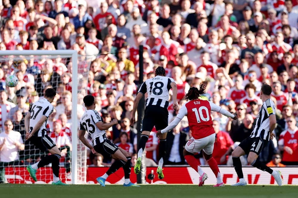 Arsenal set all-time Premier League record in Newcastle win