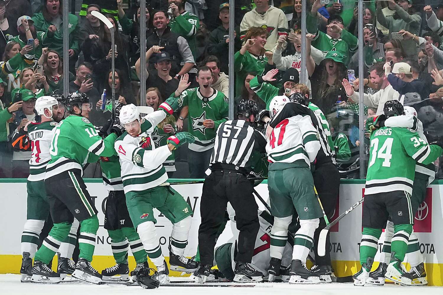 Stars sit in comfortable position after fiery, playoff-atmosphere win over Minnesota Wild