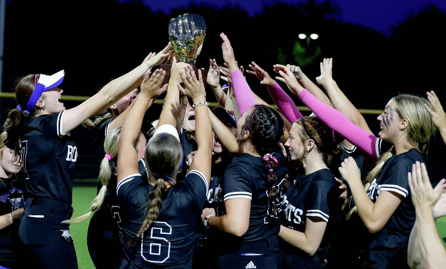 Softball playoffs: Hebron forces Game 3 with Timber Creek; Flower Mound wins thriller for sweep