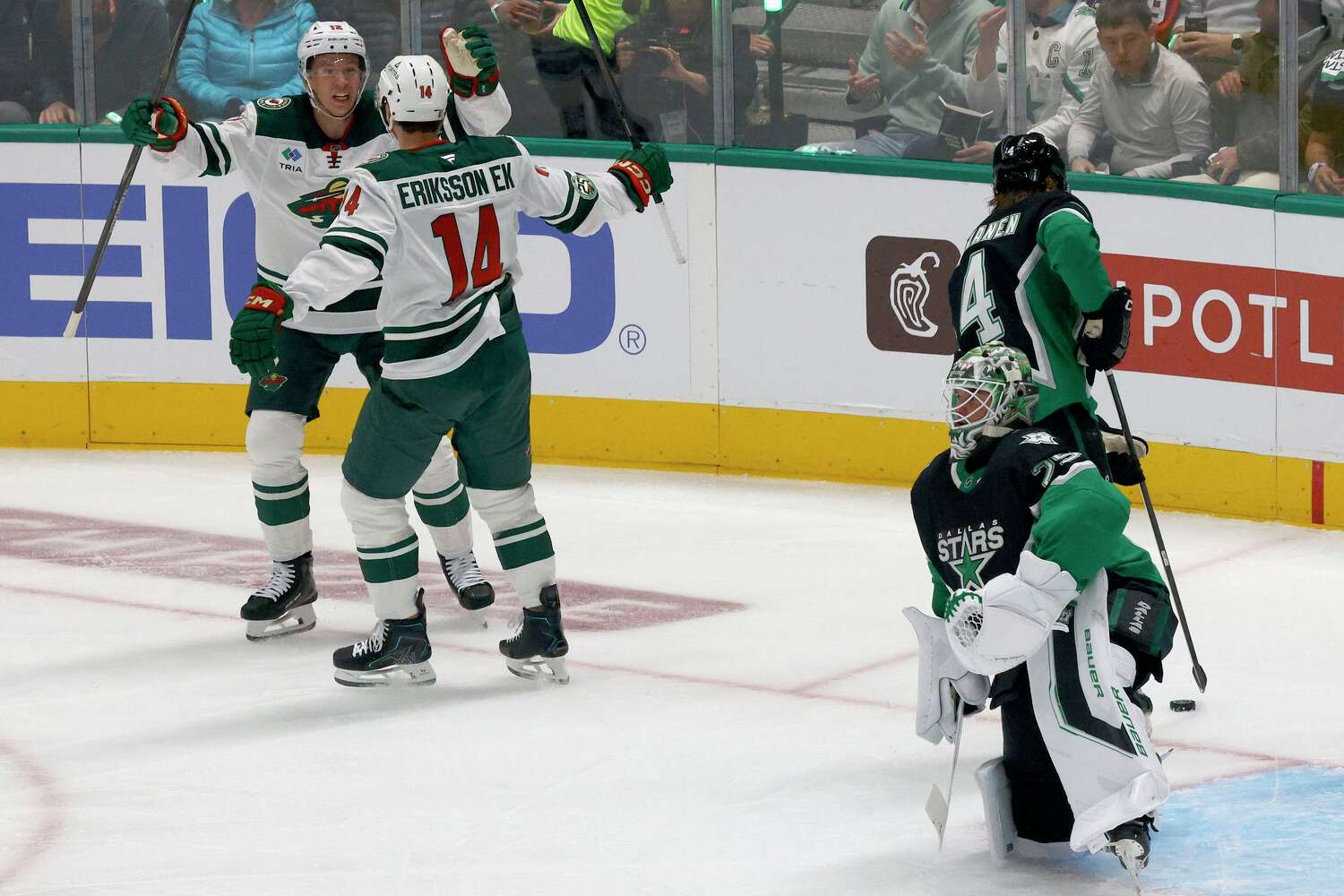 Glen Gulutzan explains decision to stick with Jake Oettinger through Stars' Game 1 loss