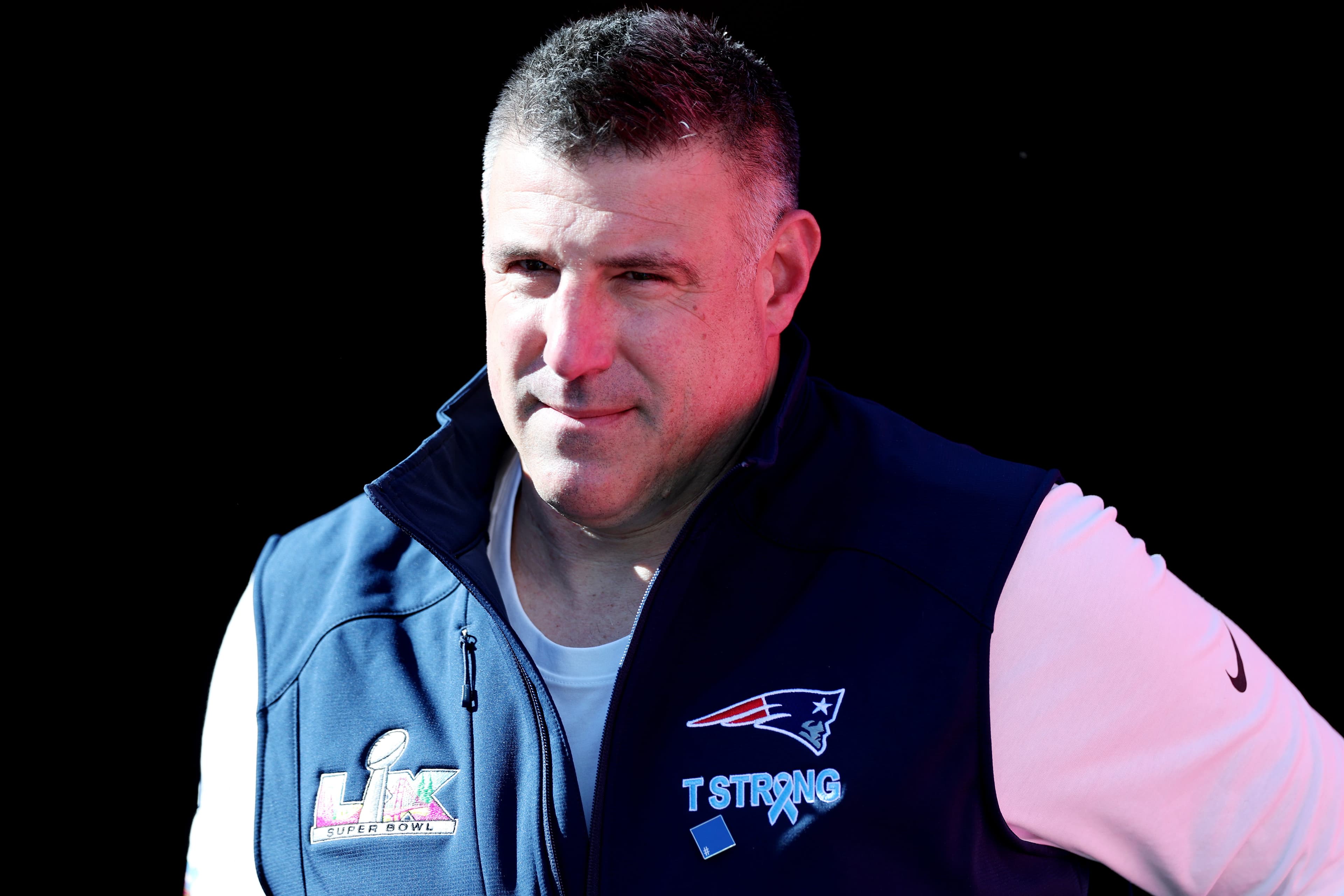 The Mike Vrabel mess and why it reminds us of the first Tiger Woods scandal