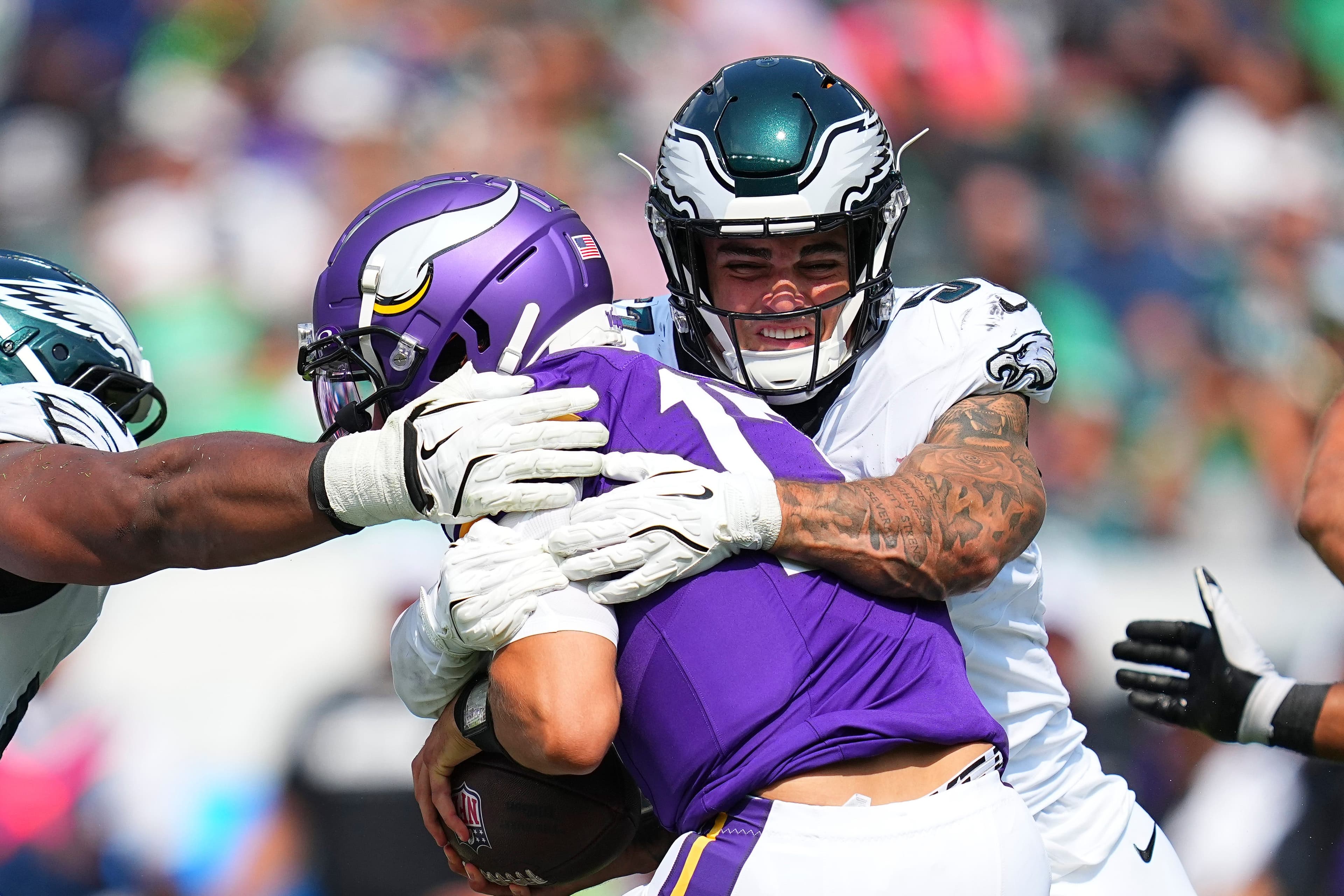 Bills sign former Eagles linebacker who turned into a fullback