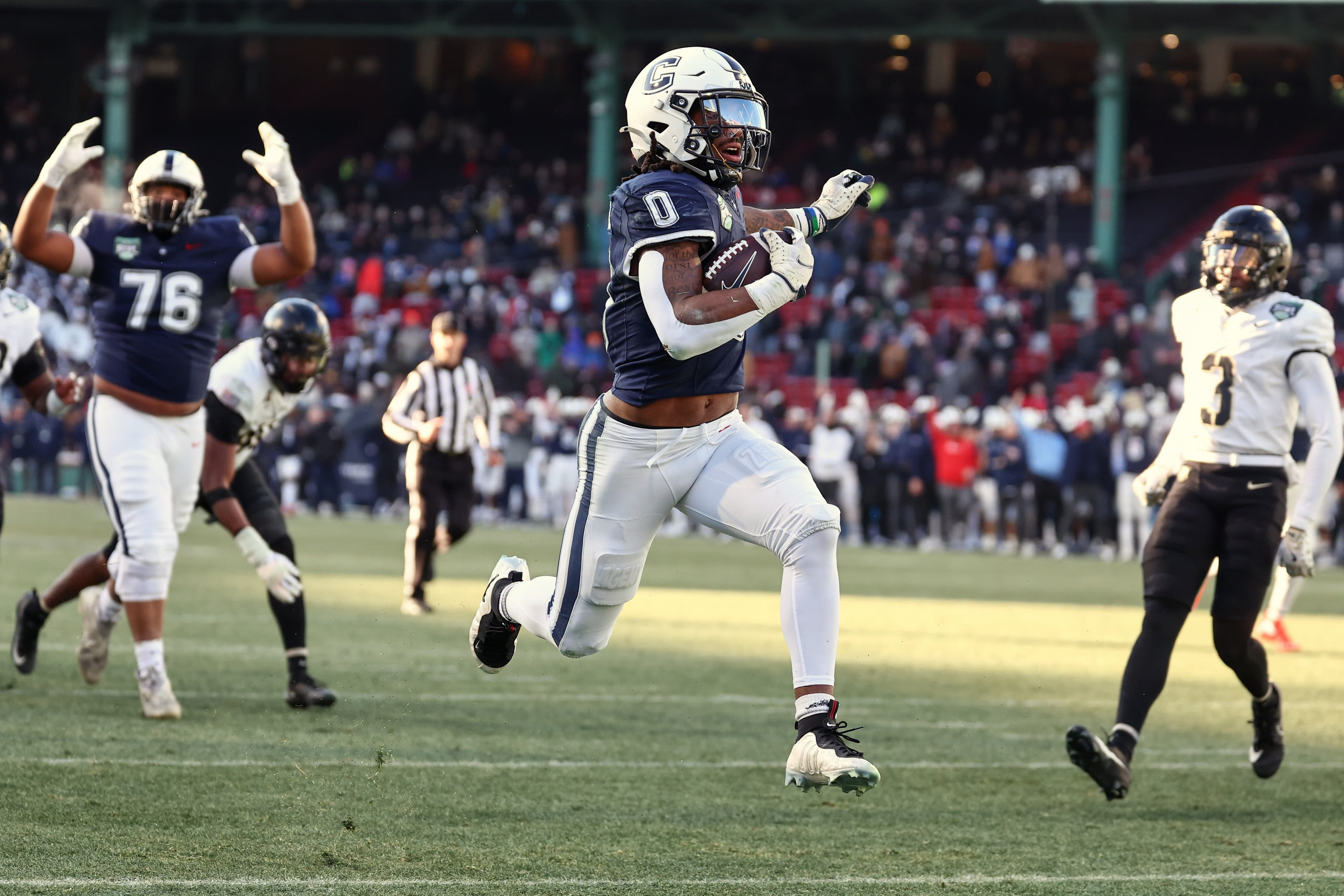 Bills rookie WR is all in on Buffalo and the Sabres playoff run