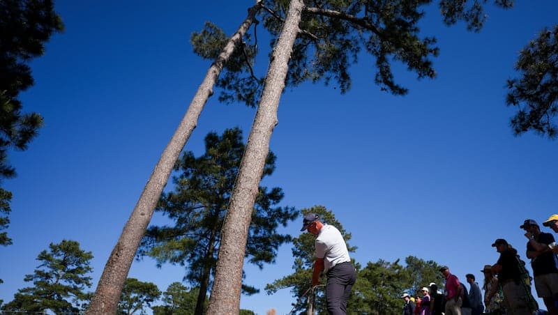 Masters: BYU’s Mike Weir struggles in opening round, while defending champ Rory McIlroy shines again