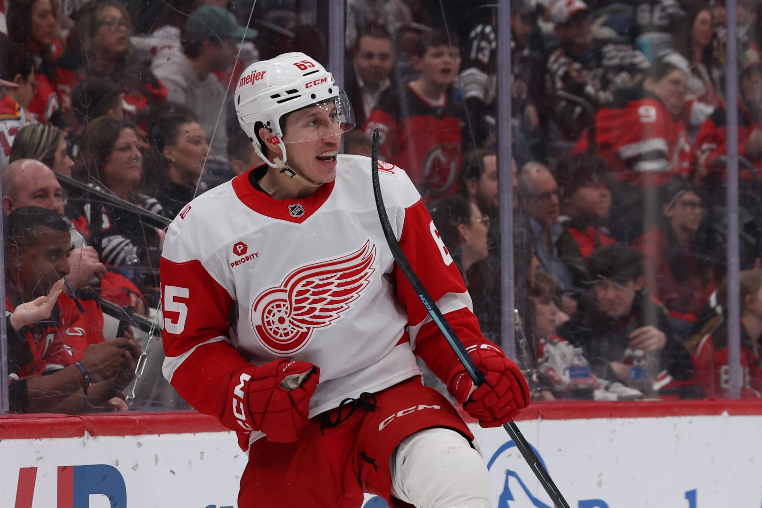 Red Wings Nominate Shine For Masterton