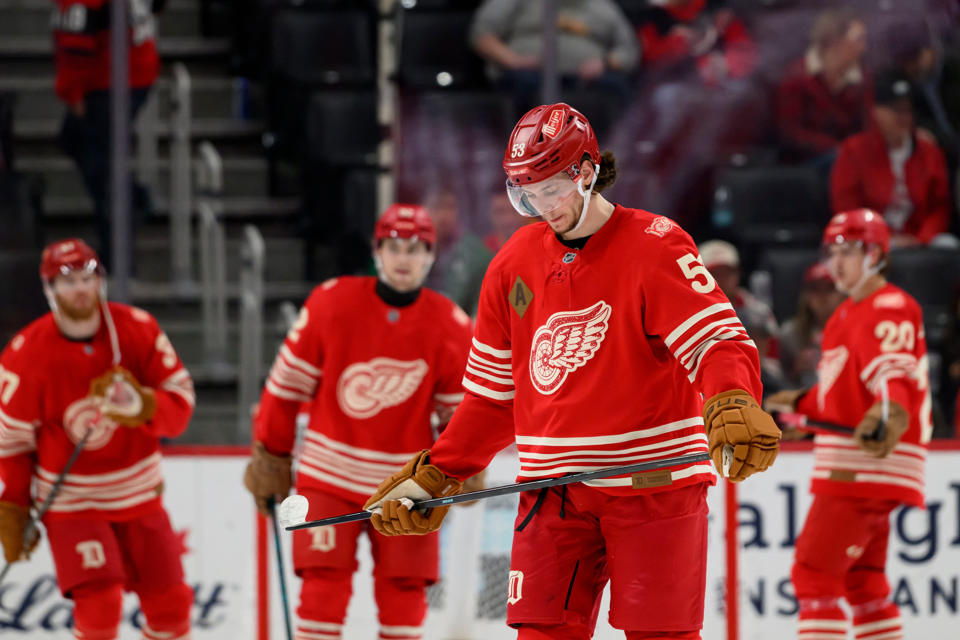 Boos rain down on Red Wings after missing playoffs for 10th straight season