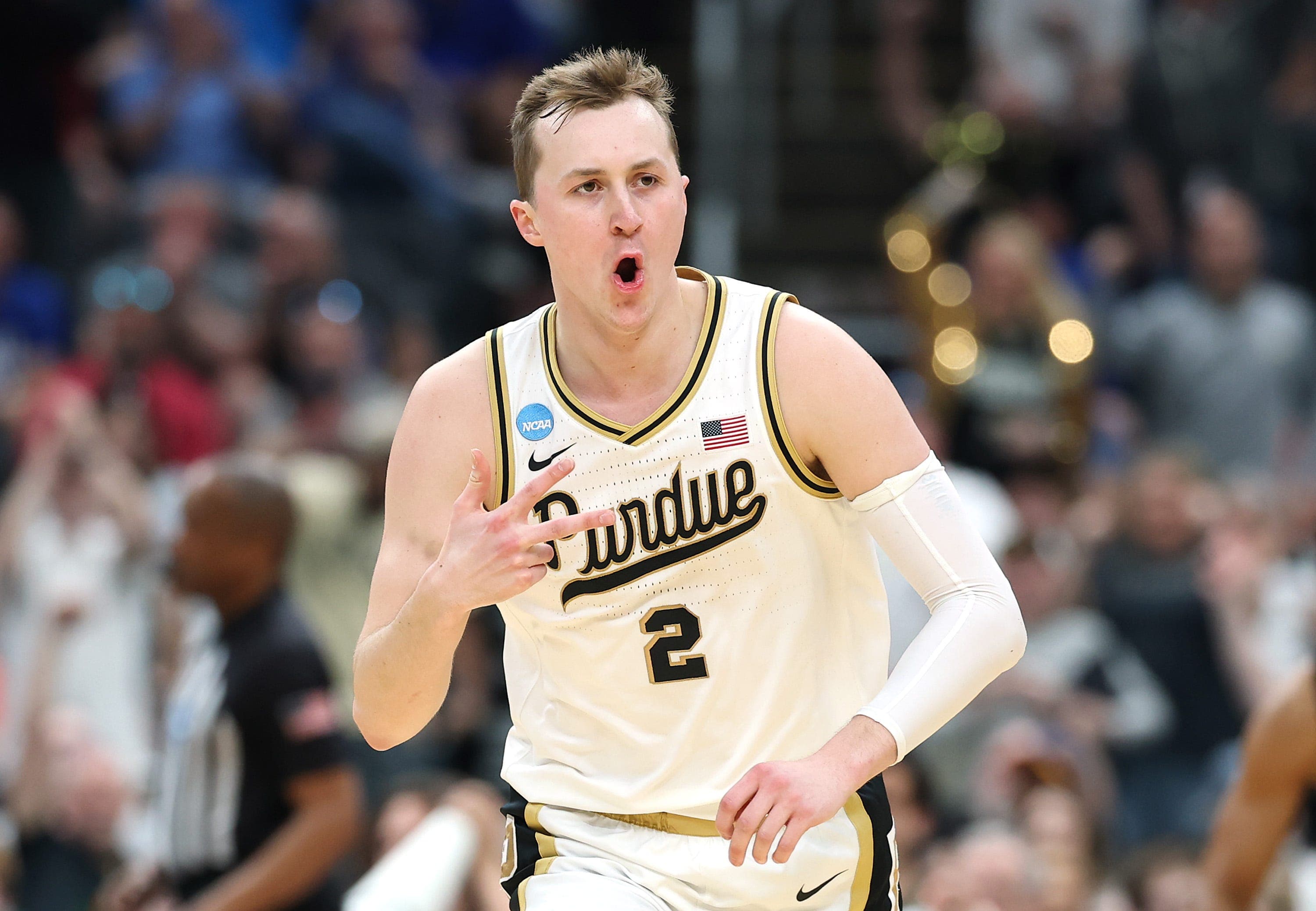 NCAA Tournament roundup: Fletcher Loyer, Purdue outlast Miami to make Sweet 16