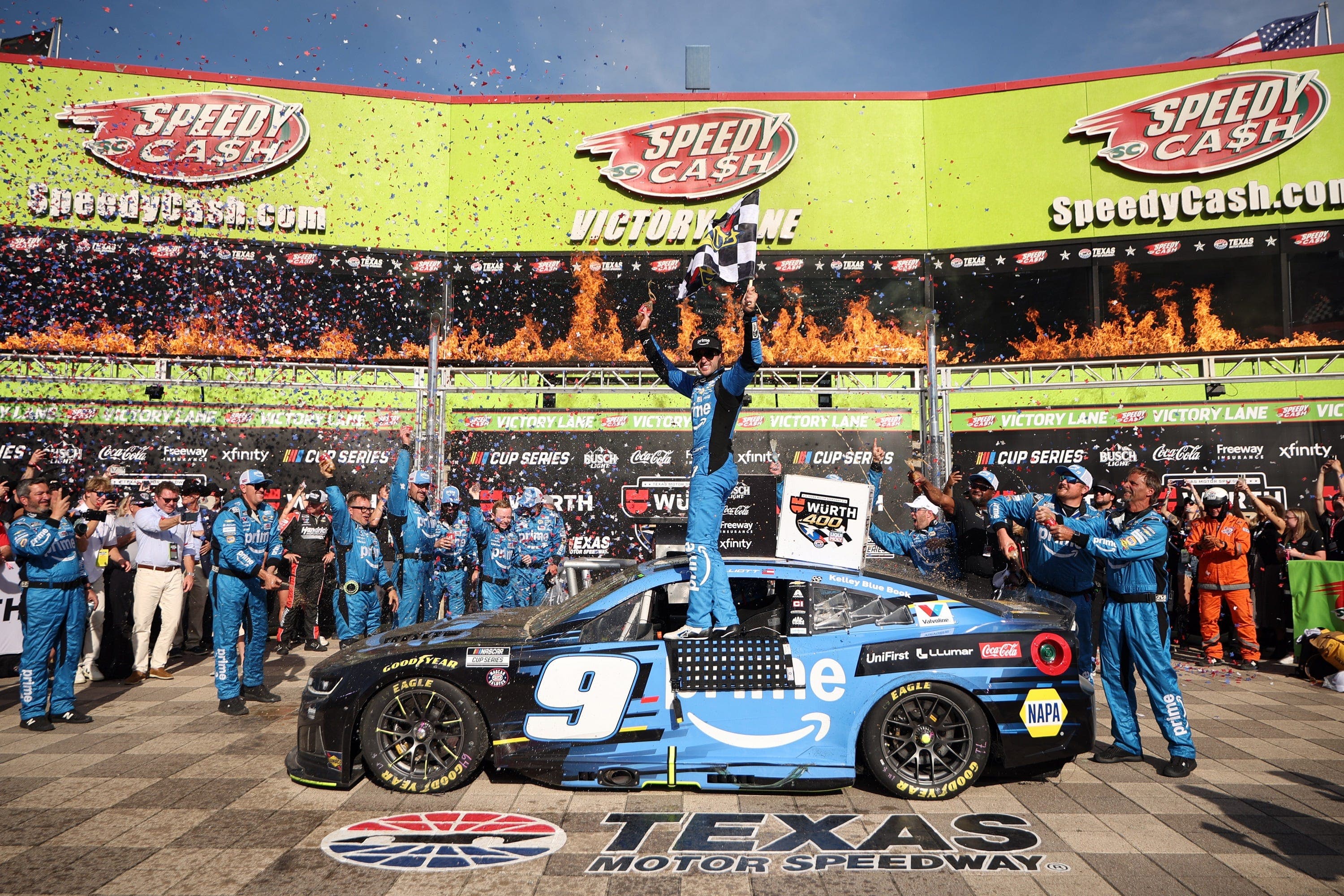 Chase Elliott nips Denny Hamlin in Texas for second win of 2026