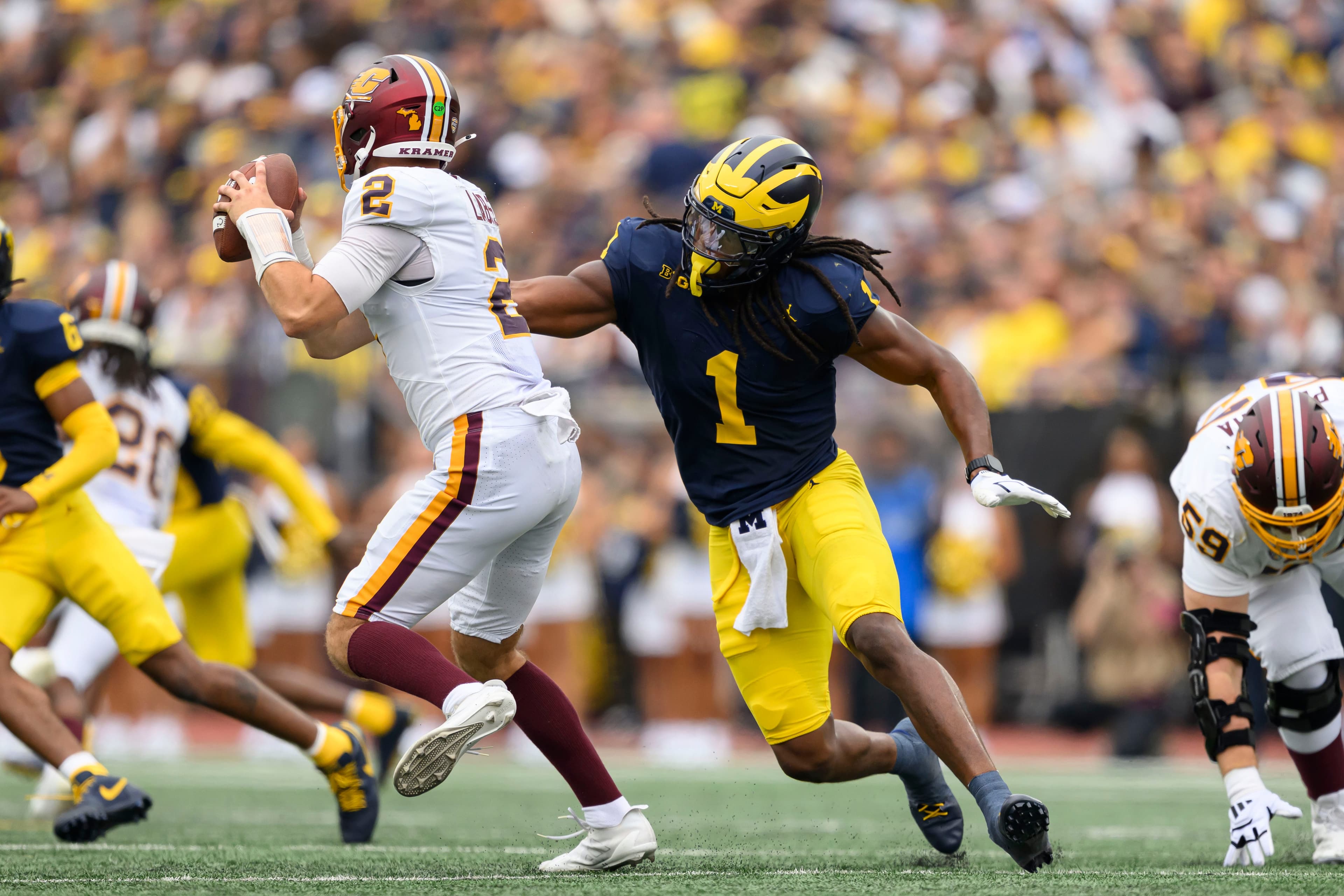 Jaishawn Barham, Michigan edge rusher, picked in third round by Cowboys