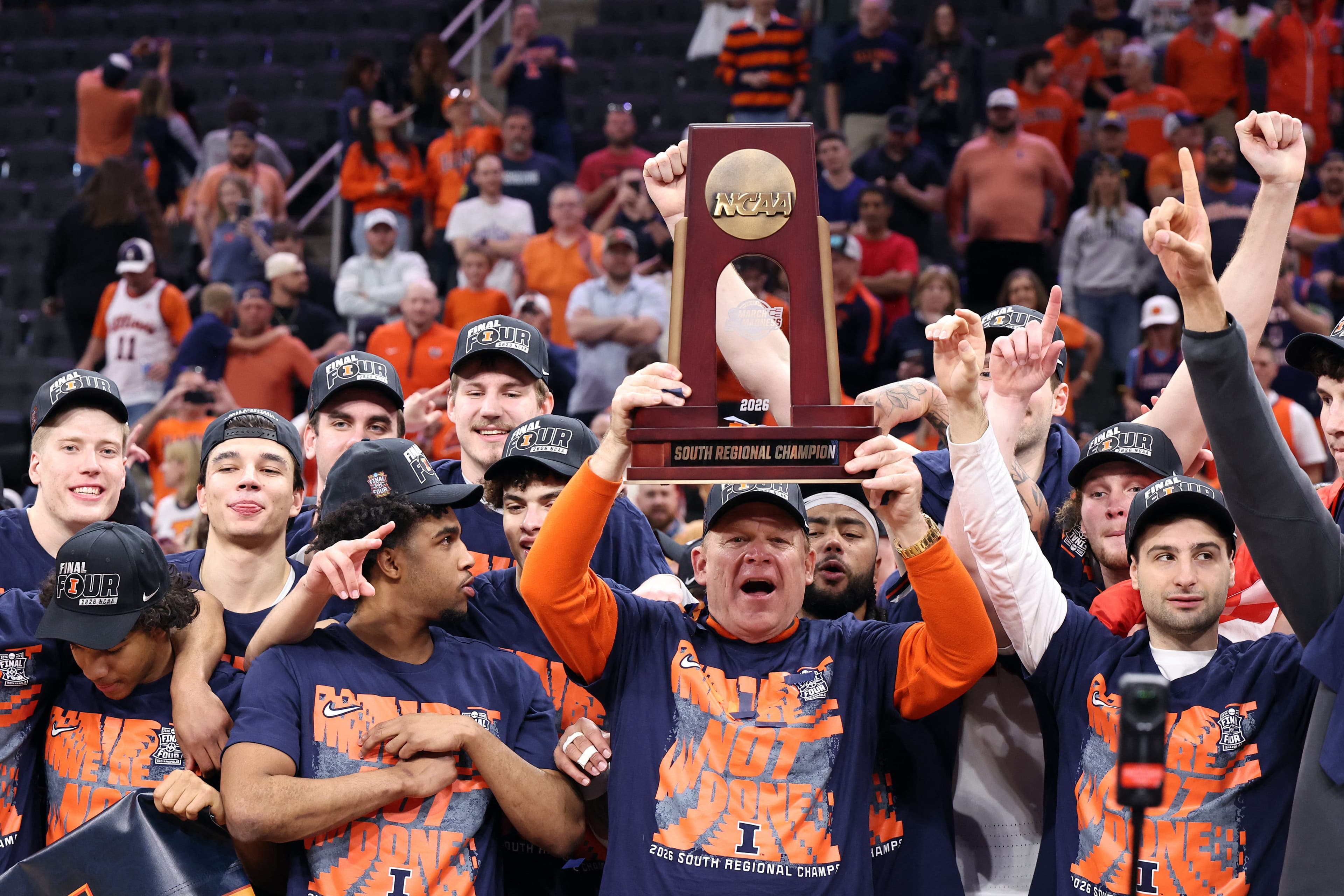 NCAA roundup: Illinois outlasts Iowa; Arizona surges past Purdue