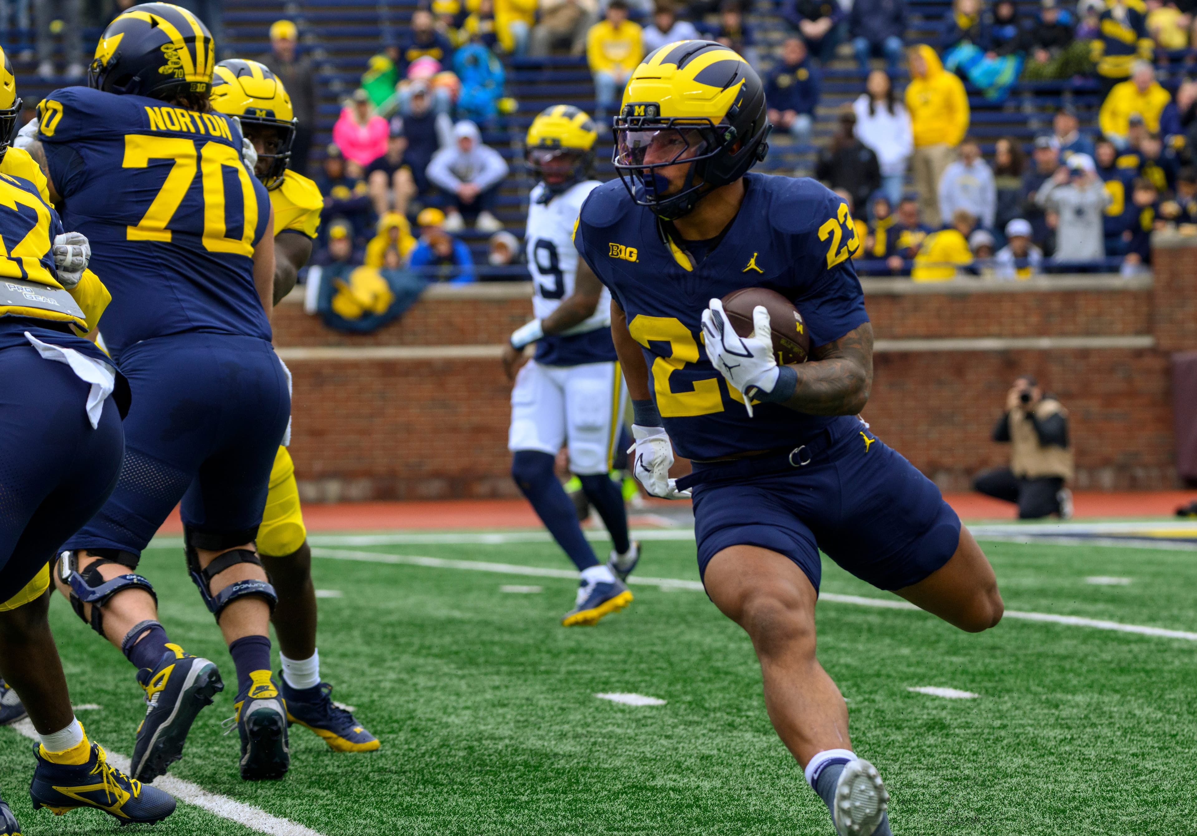 Jordan Marshall applies leadership skills at Michigan, in old hometown