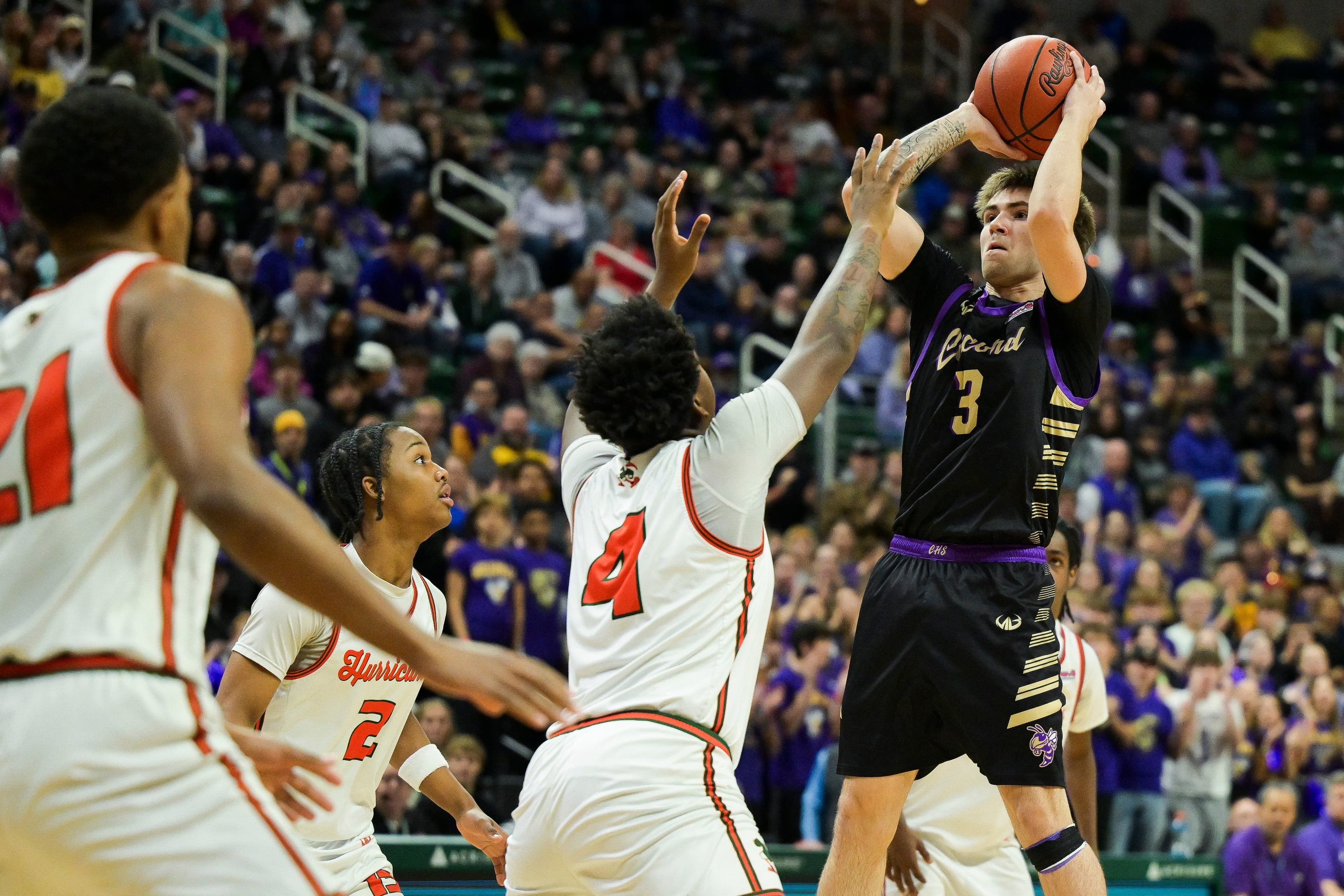 Elite Concord's Elite Showcases Superiority Over Detroit Douglass in Thrilling District 4 Slam Dunk!