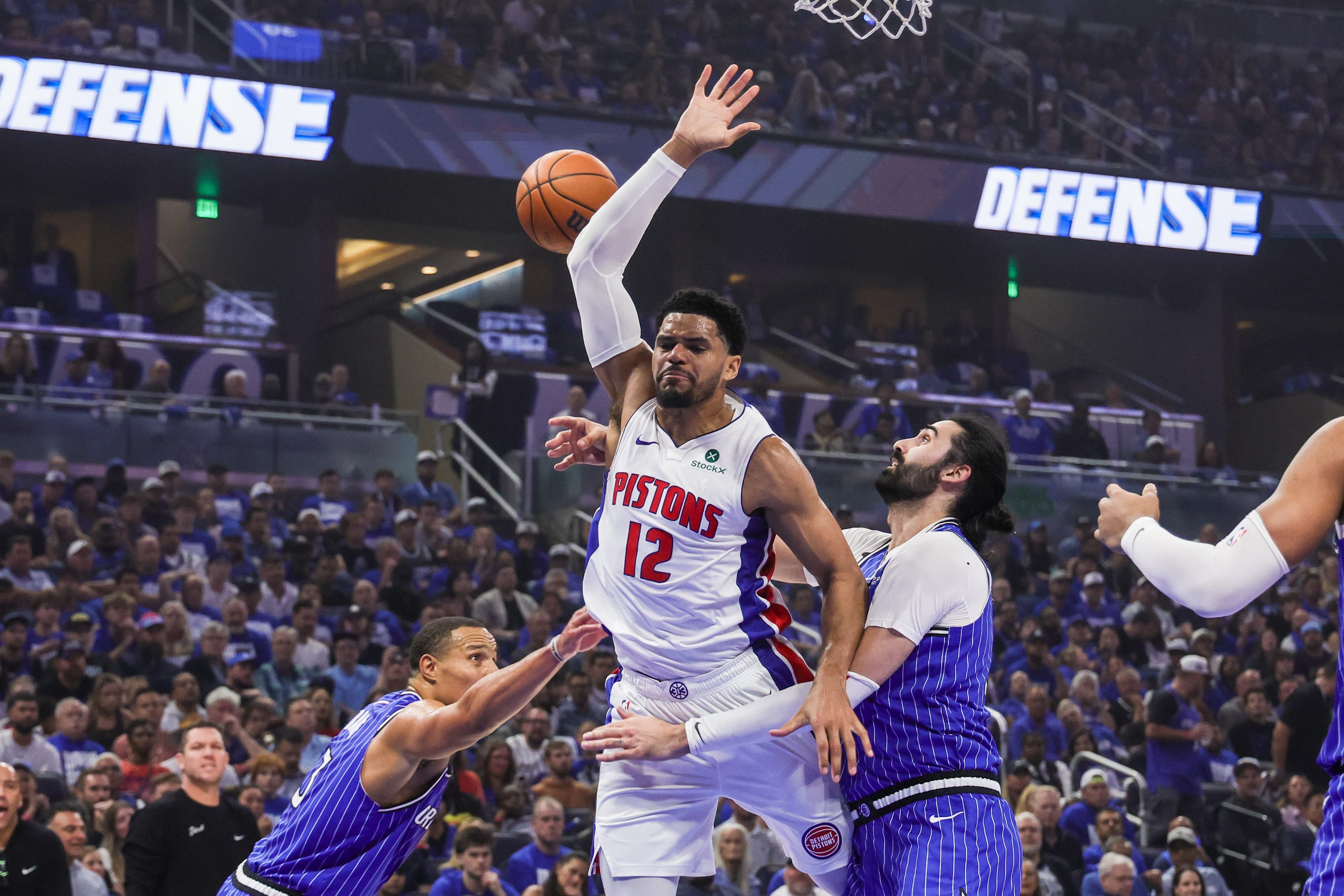 Pistons self-destruct, trail Magic 3-1 after loss in Orlando