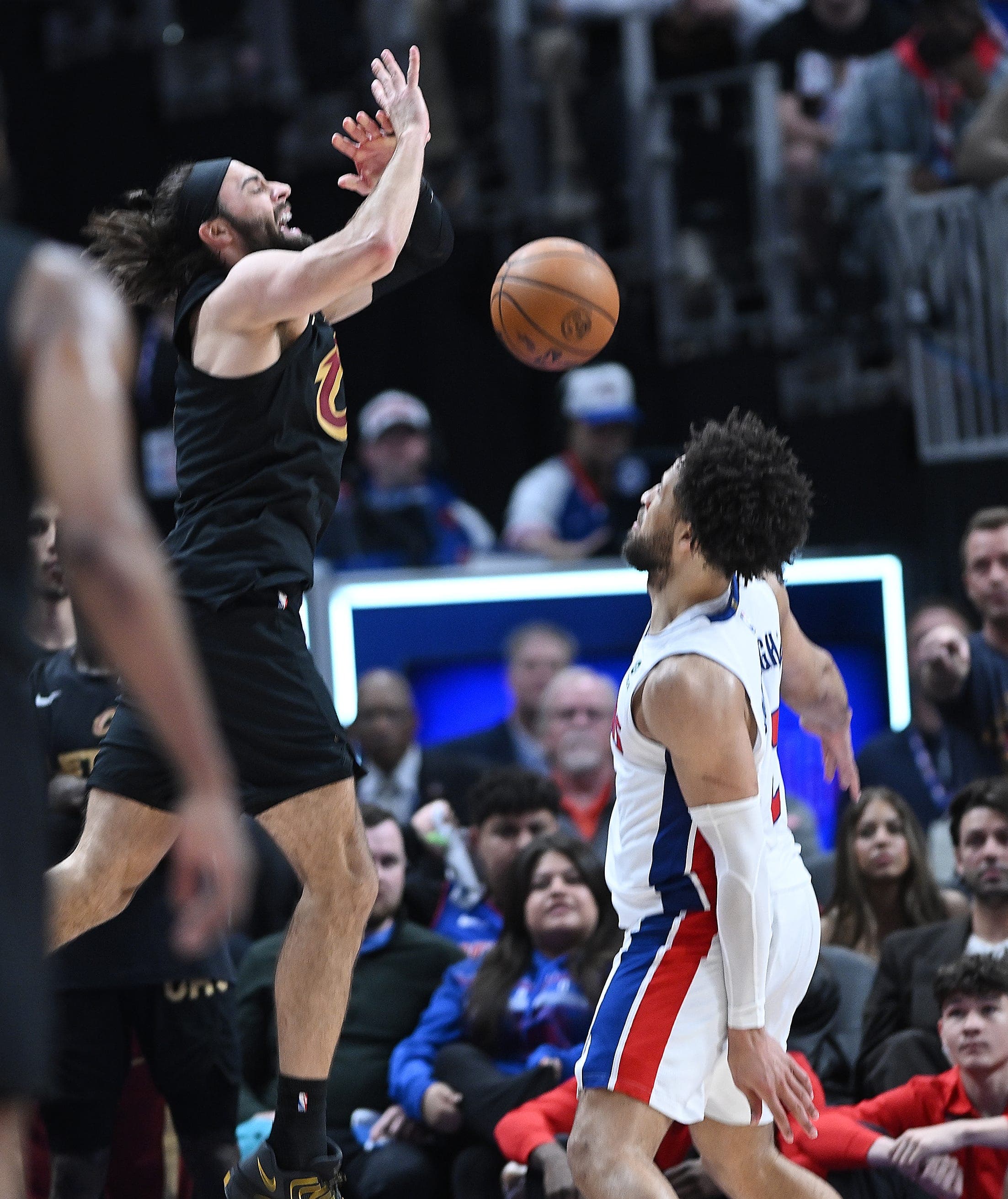 Cade Cunningham's 2-way play has Detroit Pistons in 2-0 lead vs. Cavs