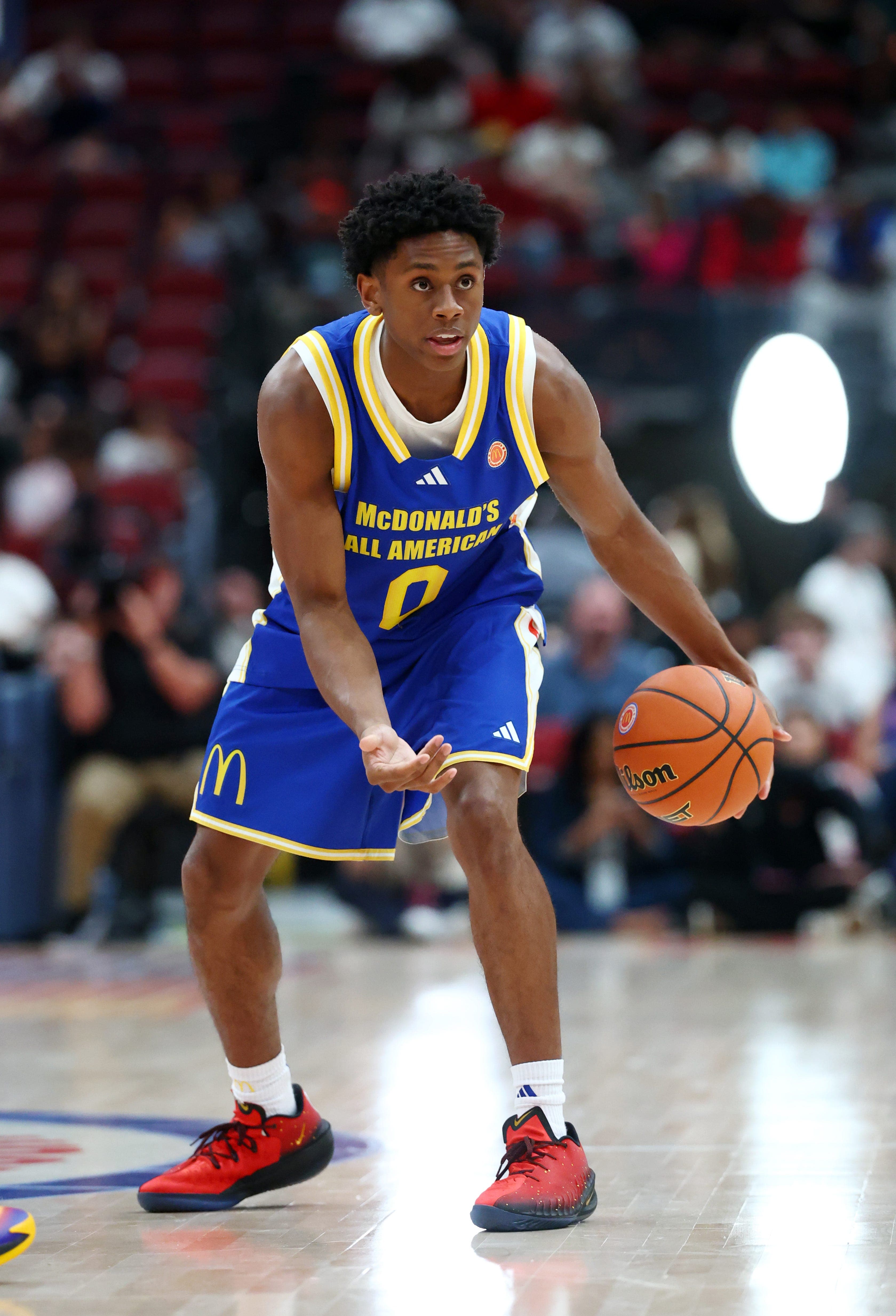 Michigan gets commitment from five-star point guard Brandon McCoy Jr.