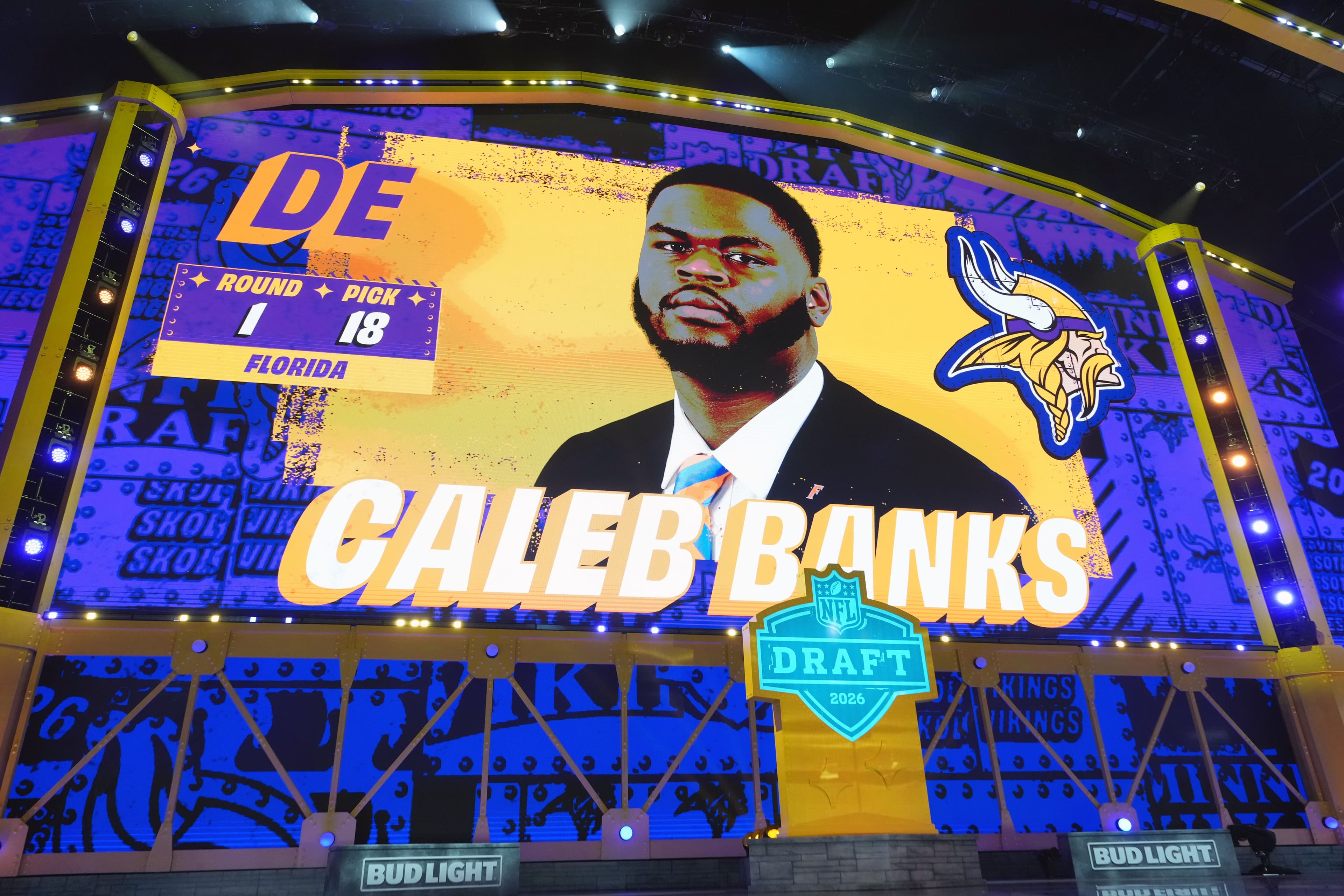 Southfield DE Caleb Banks drafted by Minnesota Vikings