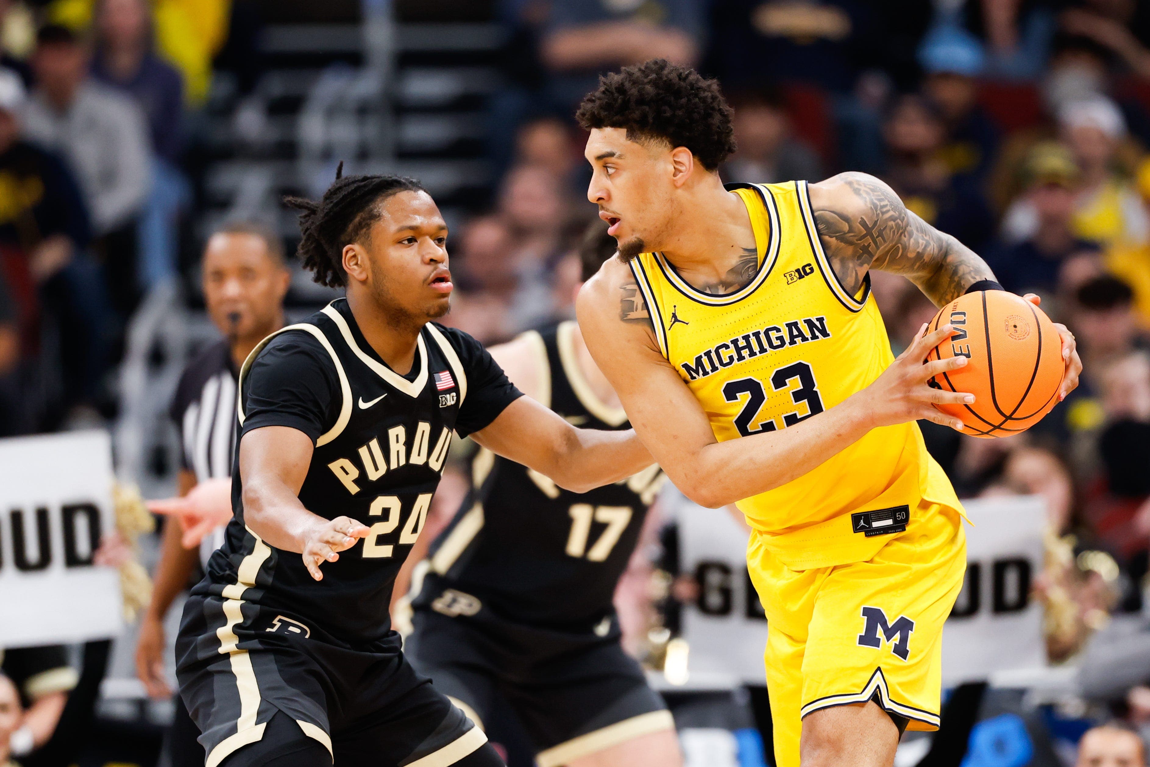 Victory slip-ups lead Wolverines to defeat by Boilermakers in thrilling Big Ten showdown!