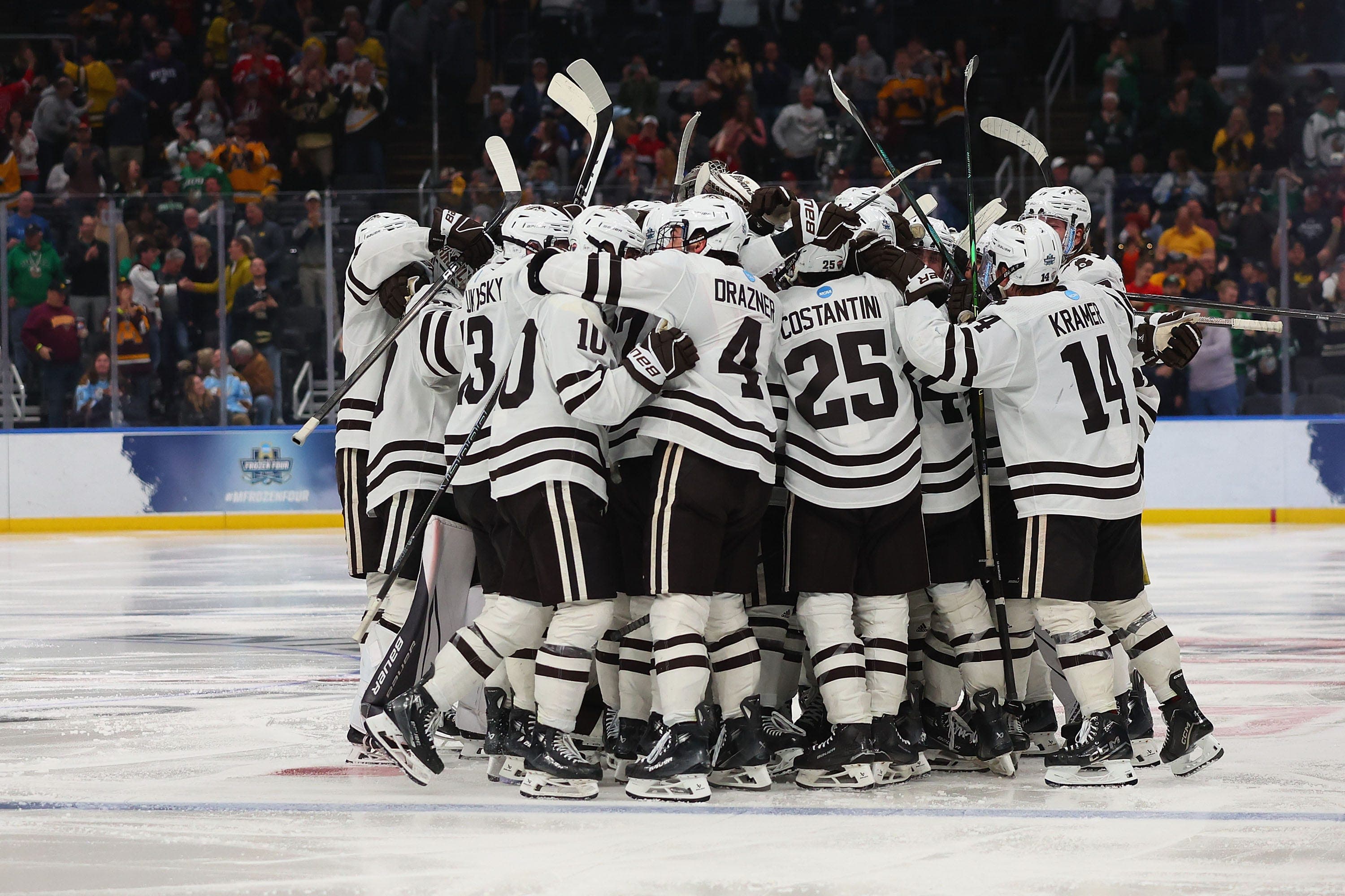 Western Michigan will host outdoor hockey game against Michigan
