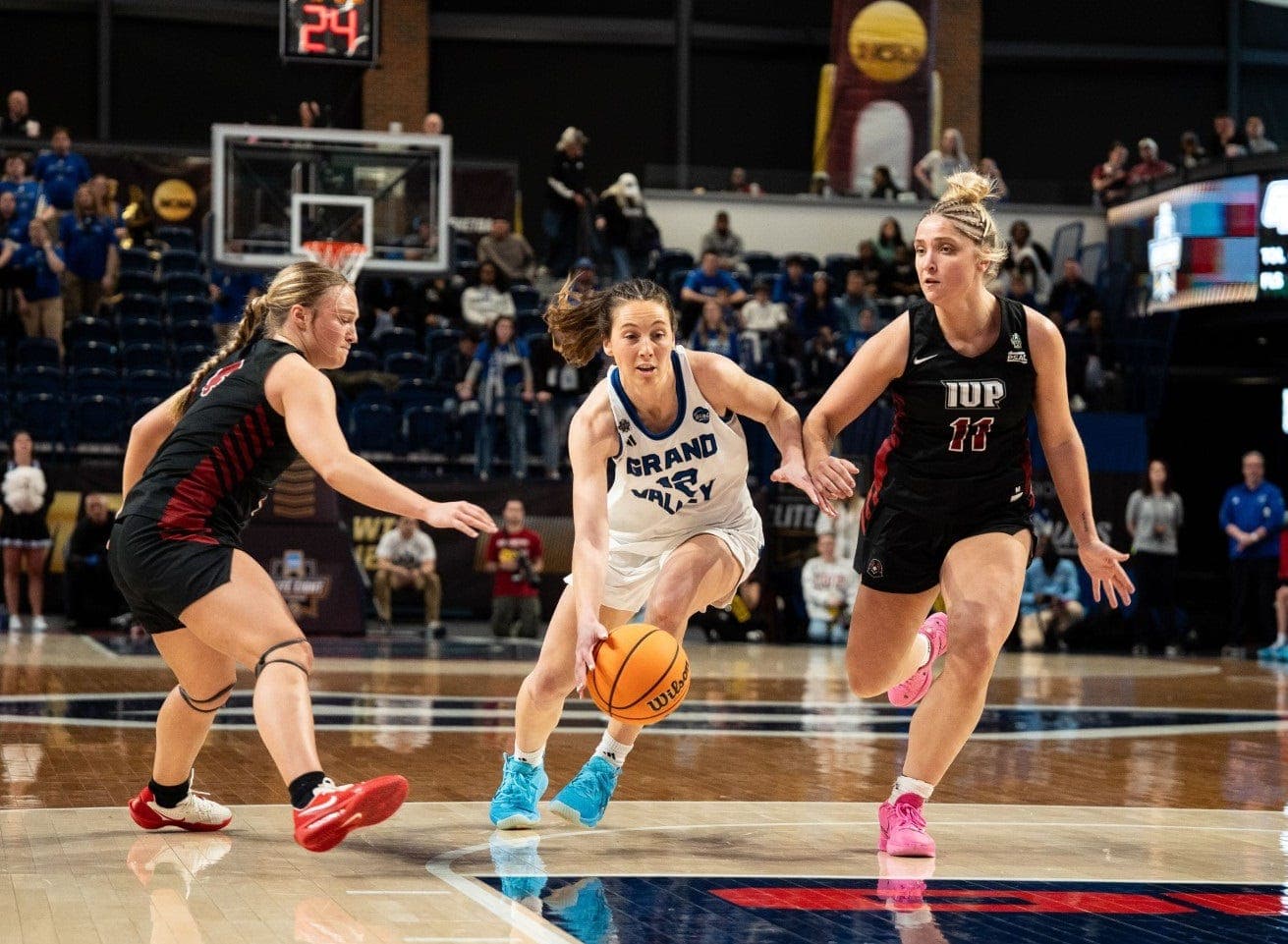 Another Grand finale! GVSU wins back-to-back national titles in women's basketball