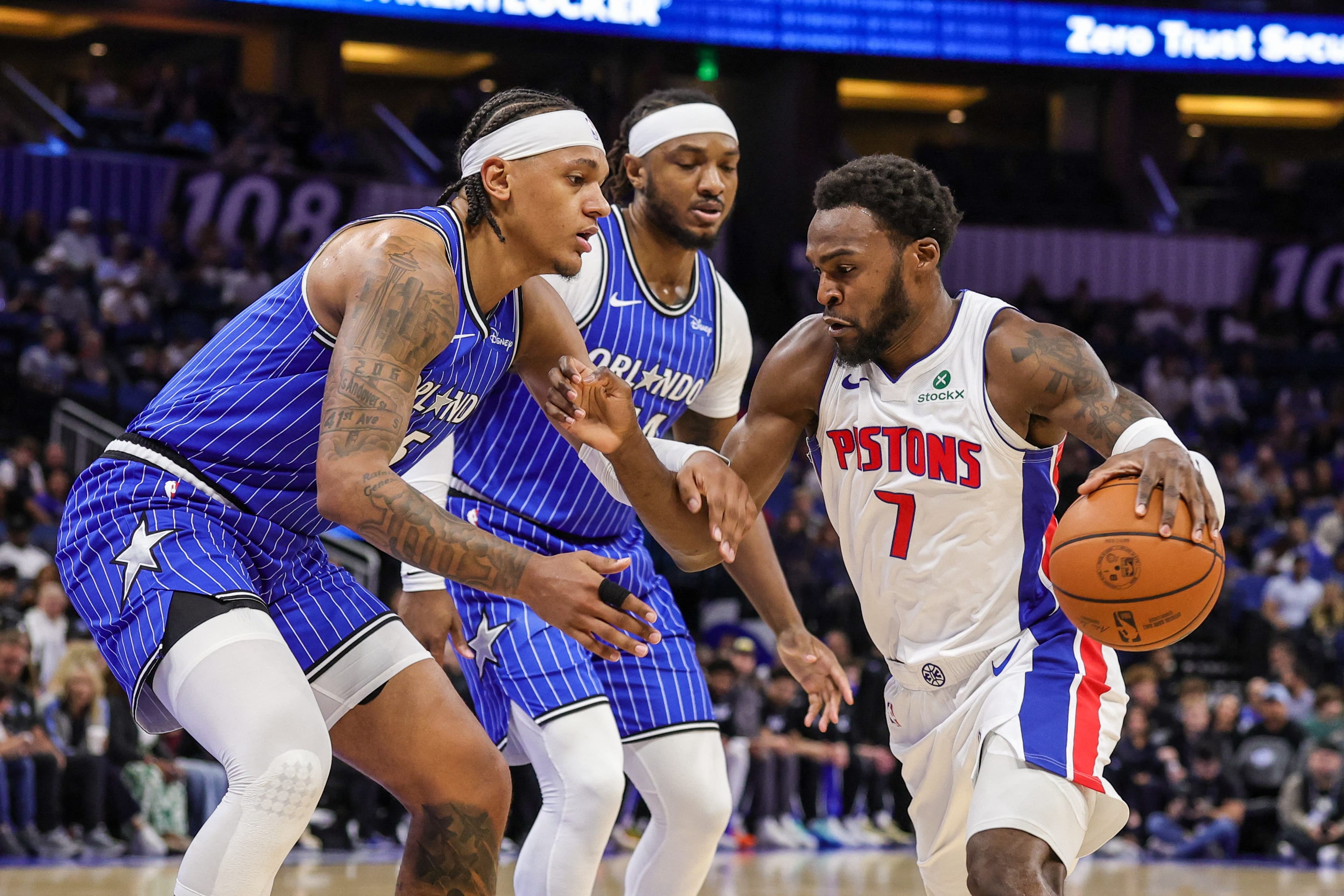 Top-seed Pistons have off night, lose to Magic, 123-107