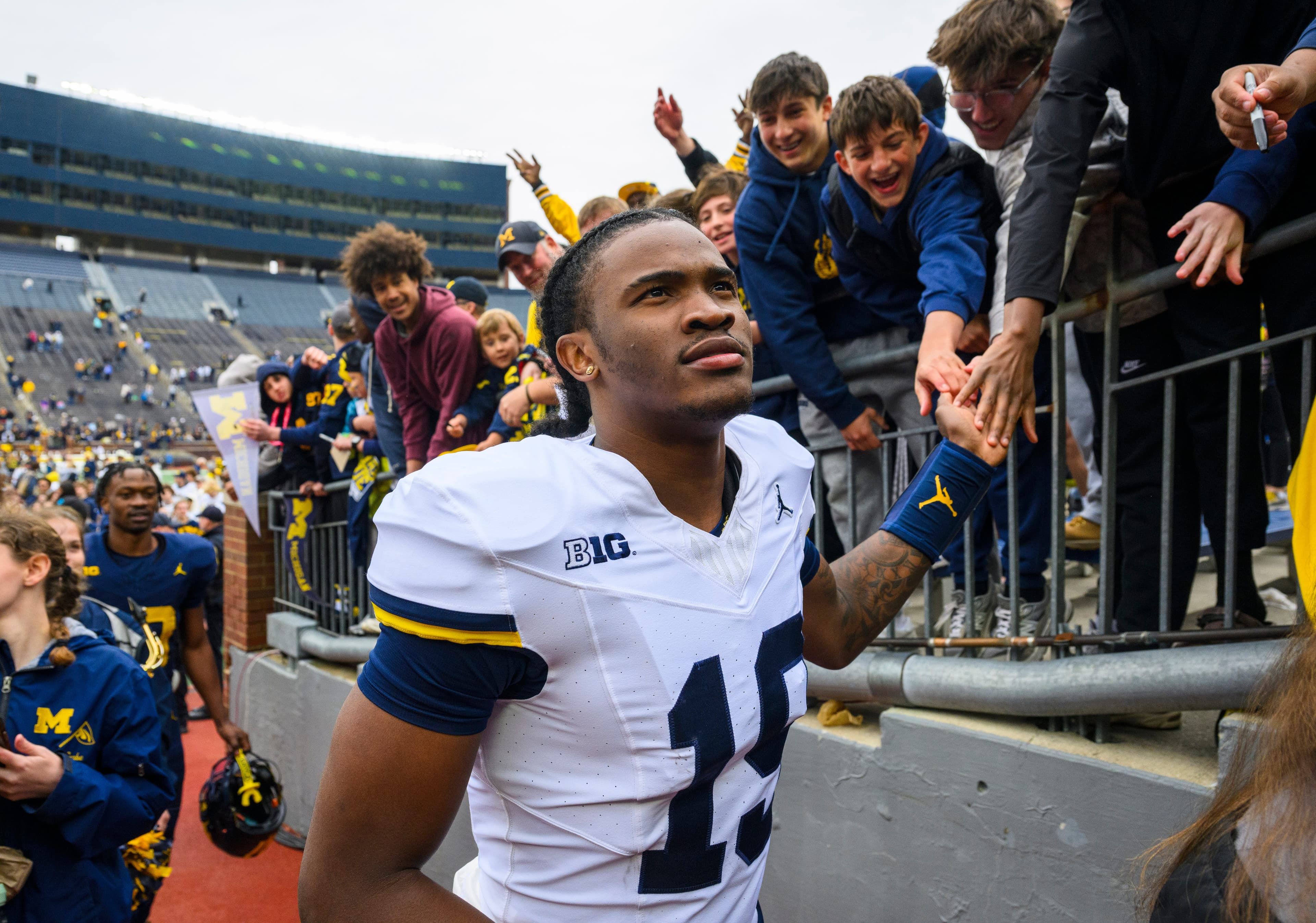 Bryce Underwood has made 'big strides,' Michigan QB coach says