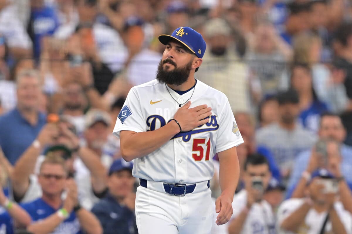 Alex Vesia Reveals Clayton Kershaw’s Positive Impact on Him