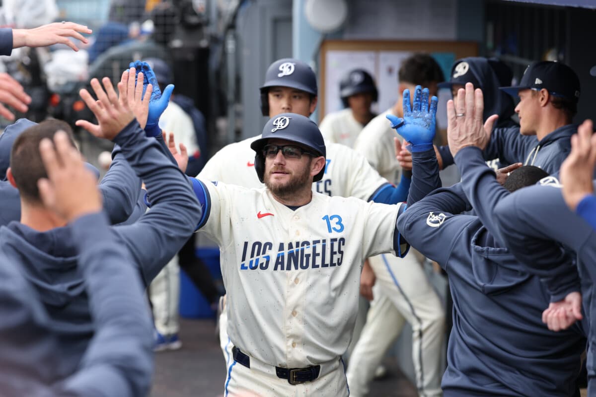 Max Muncy Leaves Cubs Game Early Due to Illness