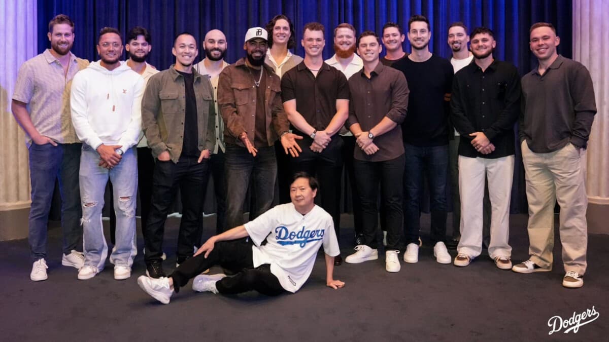 Dodgers Share Some Laughs at Will Smith’s Comedy Night