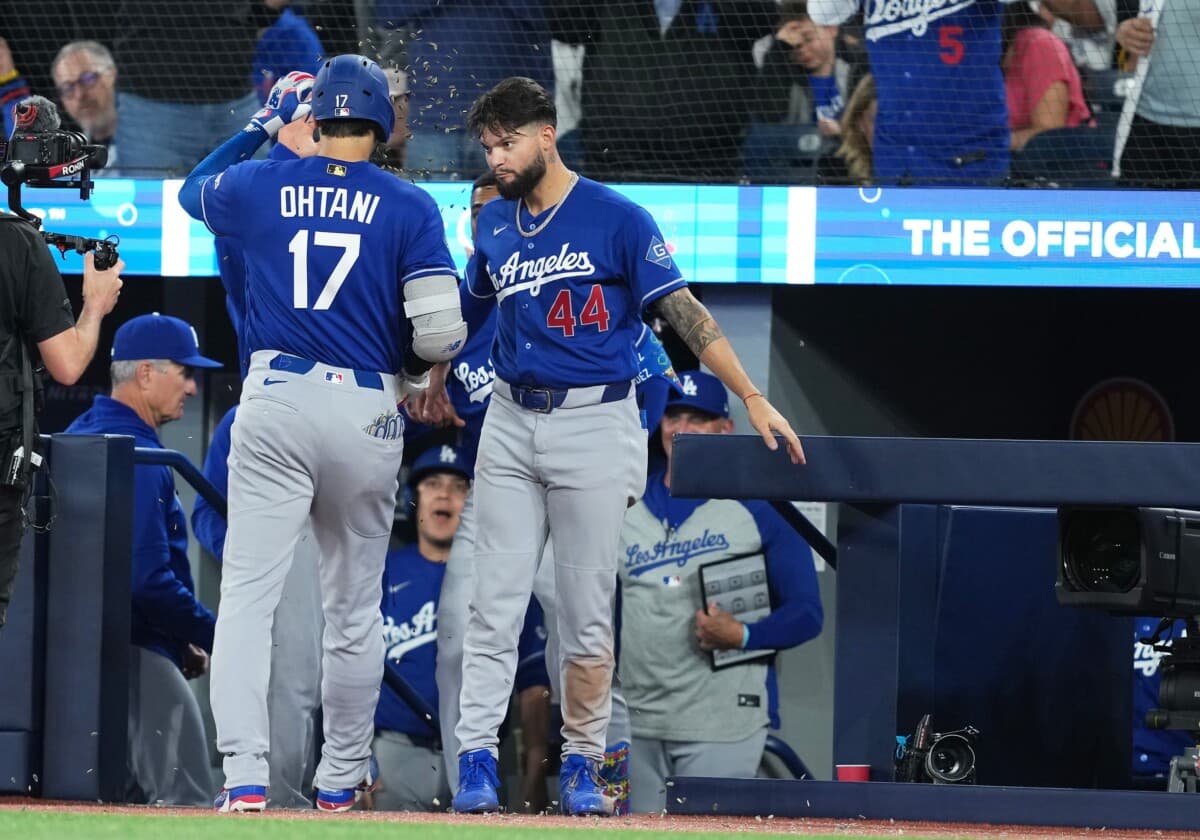 Dodgers Trounce Blue Jays in 1st Game of World Series Rematch